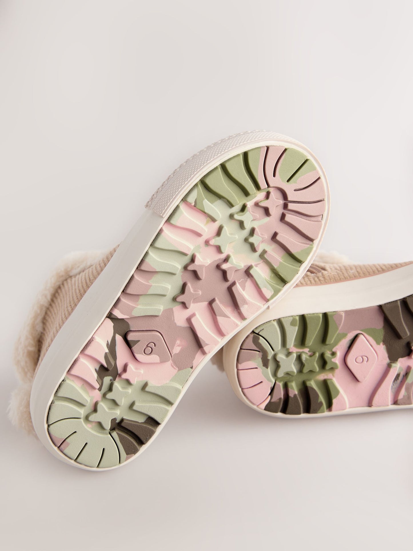Neutral Bunny Wide Fit (G) Character High Top Trainers image 6