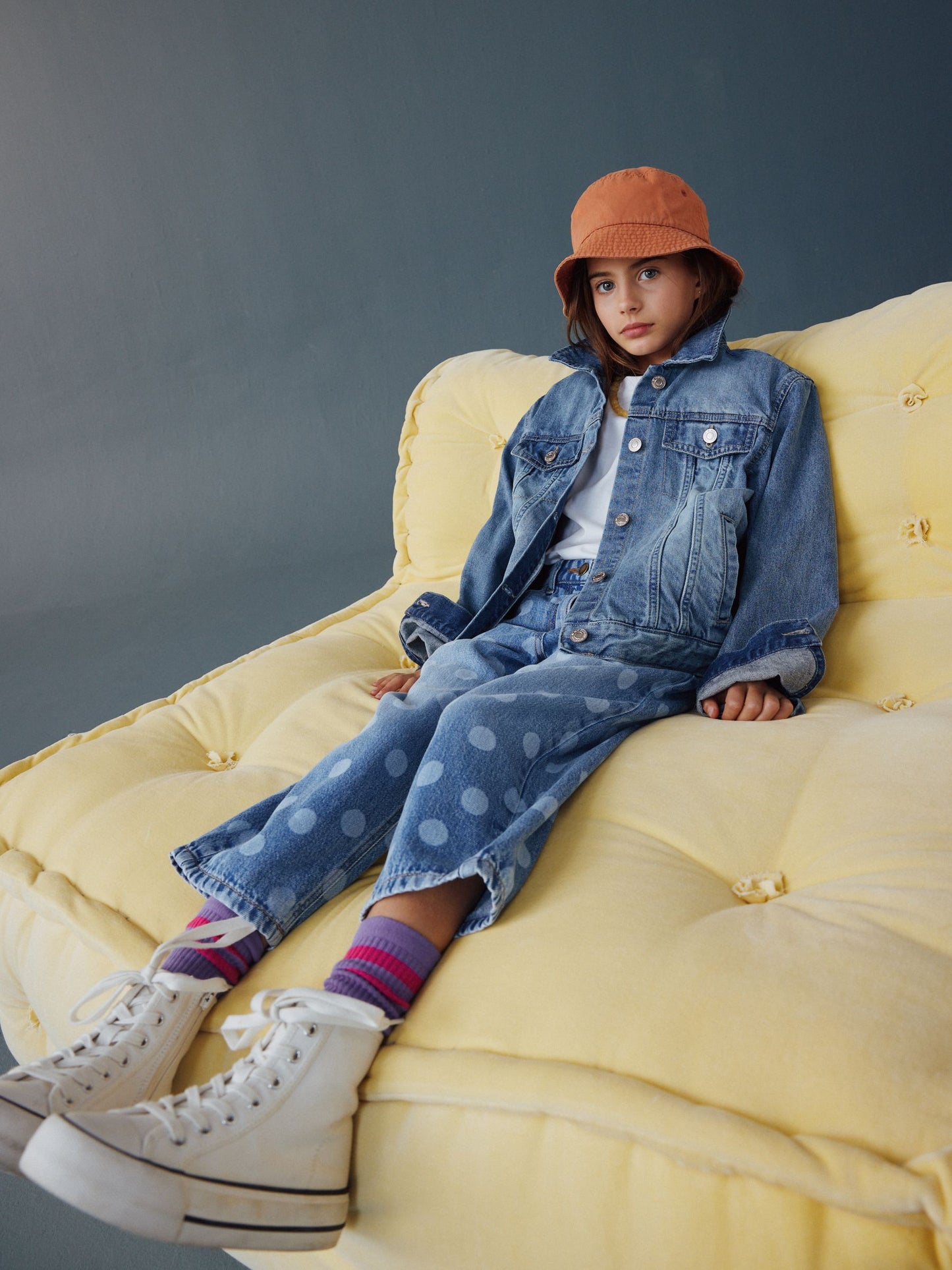 Dsiney Kidz - Lightwash Polka Dot Barrel Jeans (3-16yrs) image 3