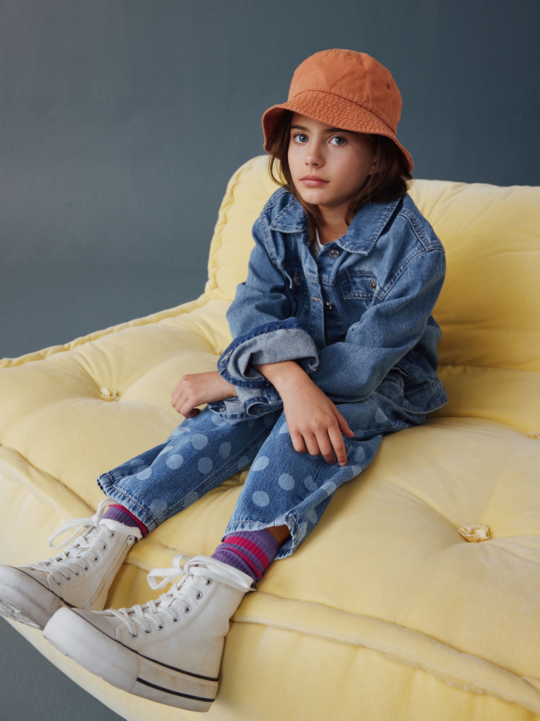 Dsiney Kidz - Lightwash Polka Dot Barrel Jeans (3-16yrs) image 4