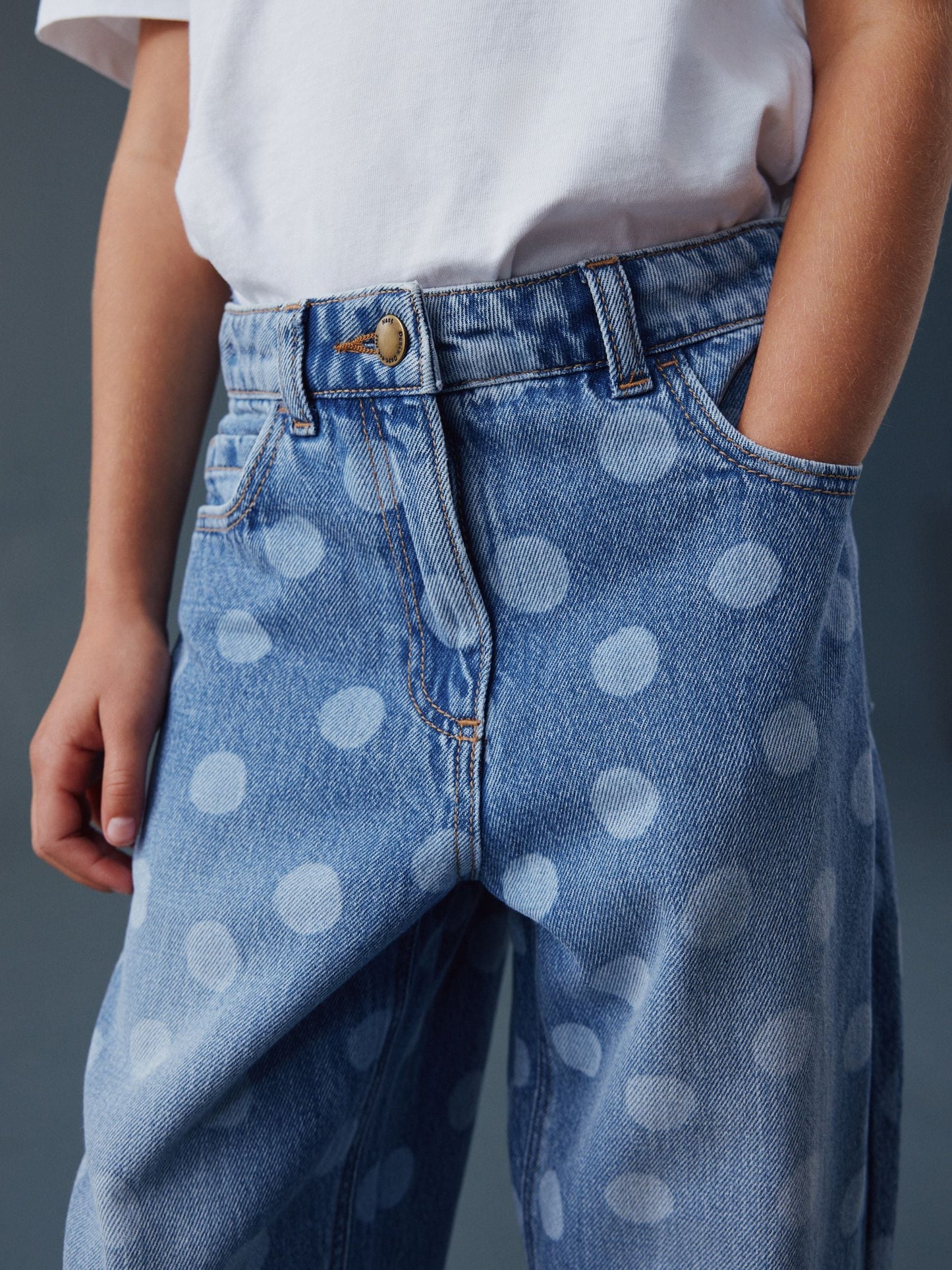 Dsiney Kidz - Lightwash Polka Dot Barrel Jeans (3-16yrs) image 6