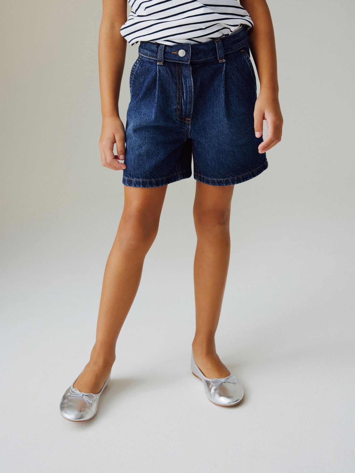 Dsiney Kidz - Dark Wash Relaxed Denim Pleated Shorts (3-16yrs) image 4
