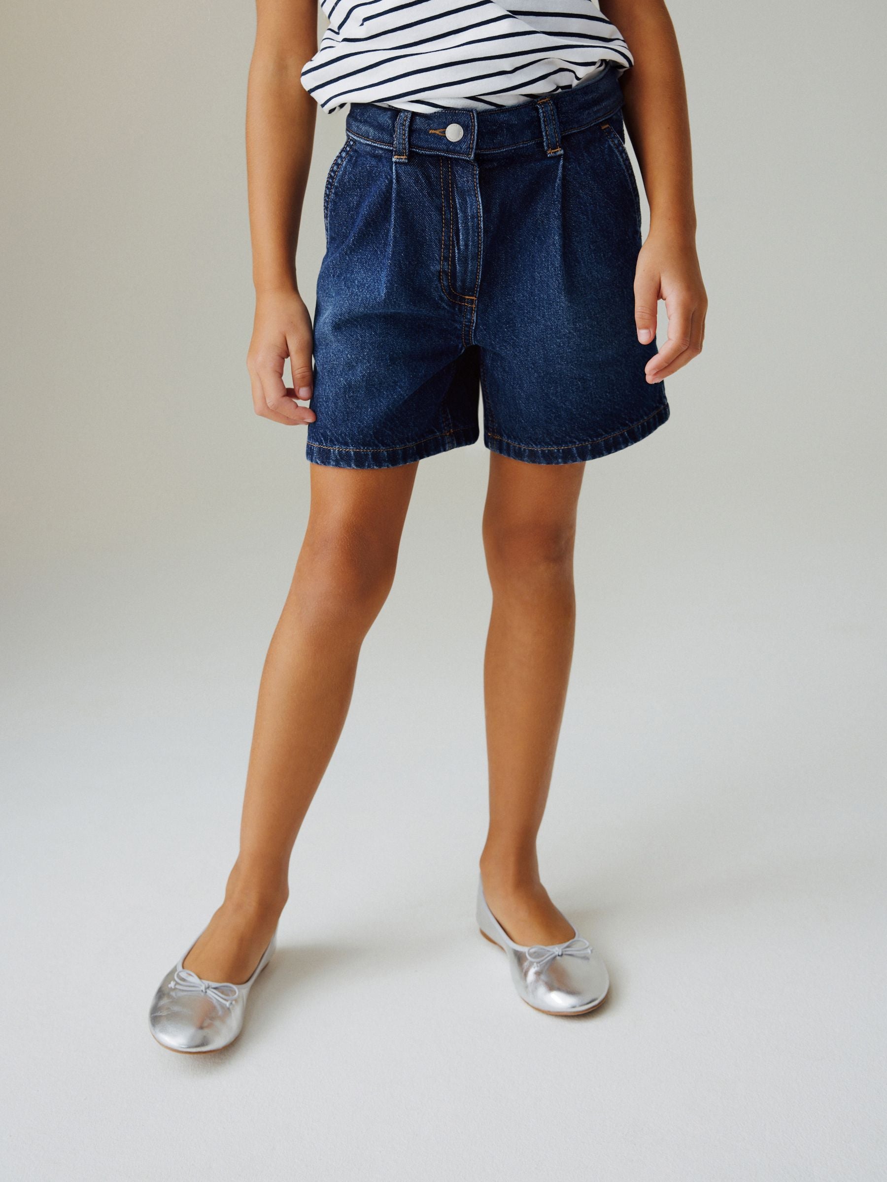 Dsiney Kidz - Dark Wash Relaxed Denim Pleated Shorts (3-16yrs) image 4