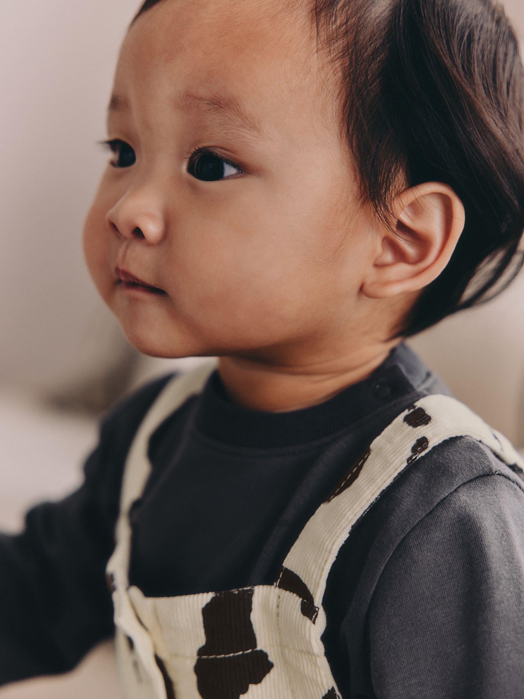 Charcoal/ Cream Cow Baby Dungarees and Bodysuit Set 2 Piece (0mths-3yrs) image 3