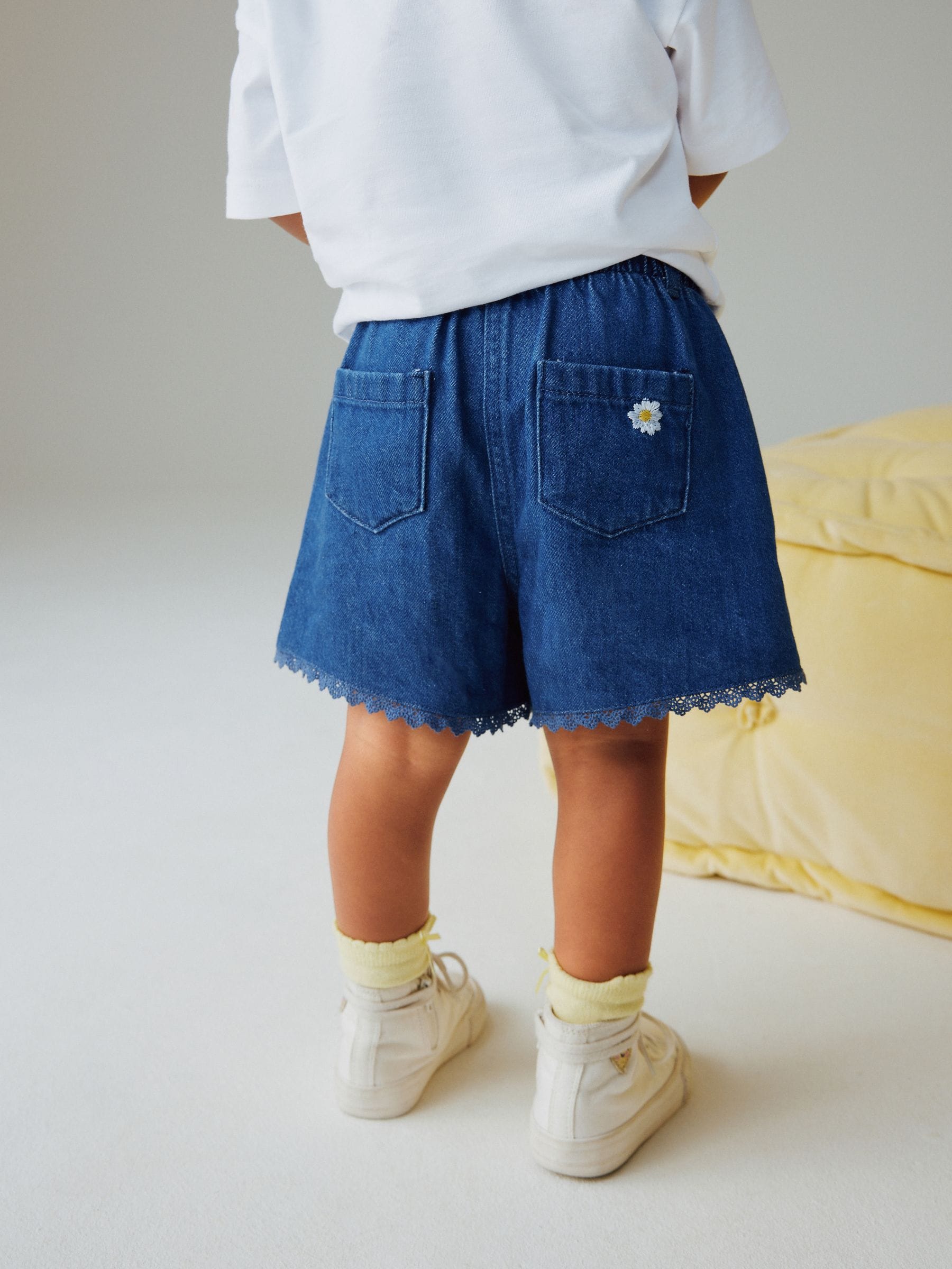 Dsiney Kidz - Mid Blue Daisy Embroidered Denim Shorts (3mths-7yrs) image 3