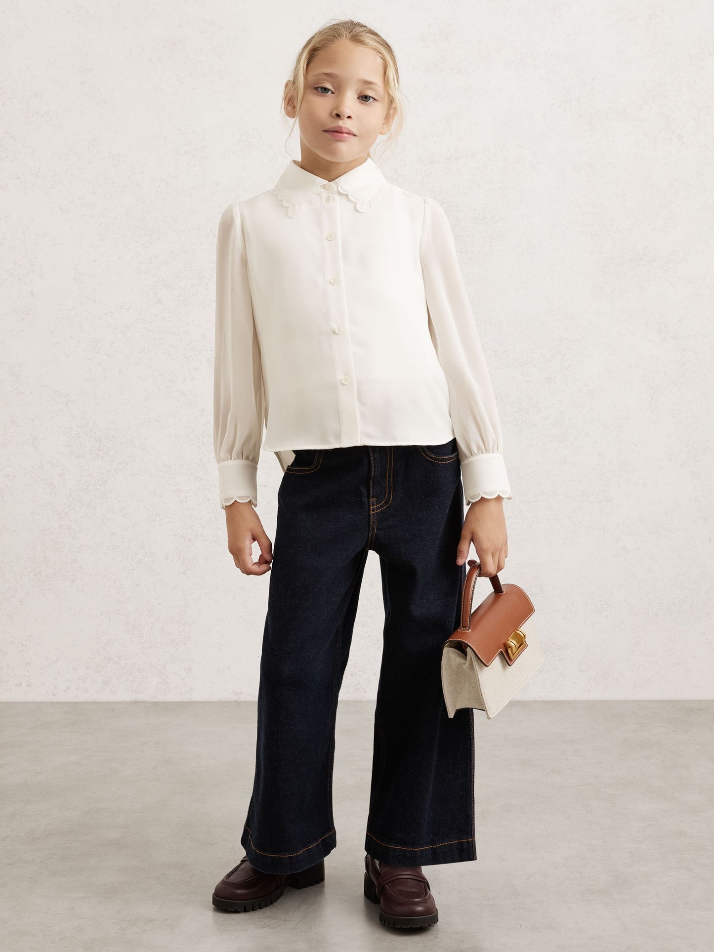 Reiss Ivory Elia 3-9 yrs Scallop-Edge Button-Through Shirt image 3