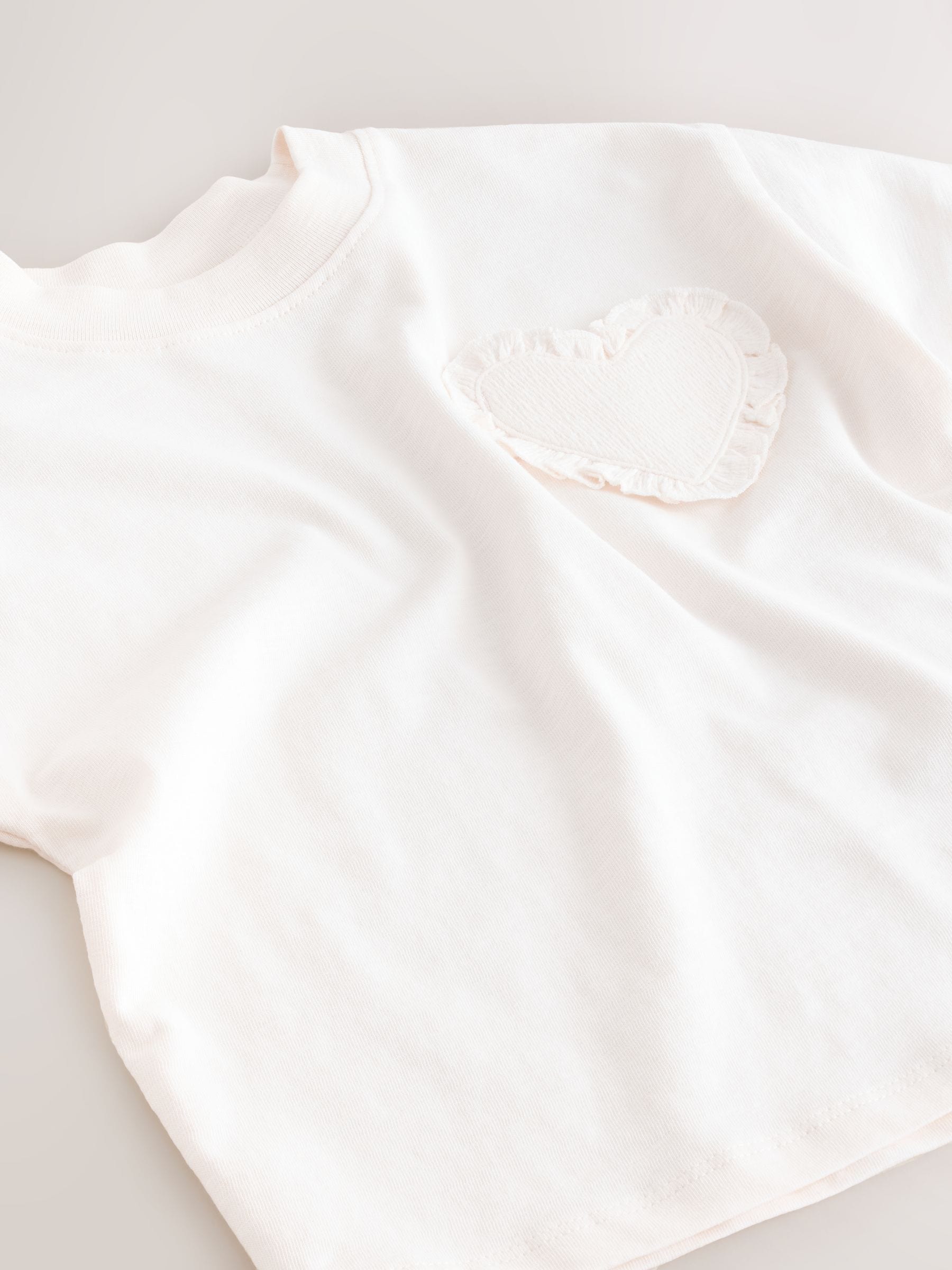 White Short Sleeve Pocket T-Shirt (3mths-7yrs) image 8