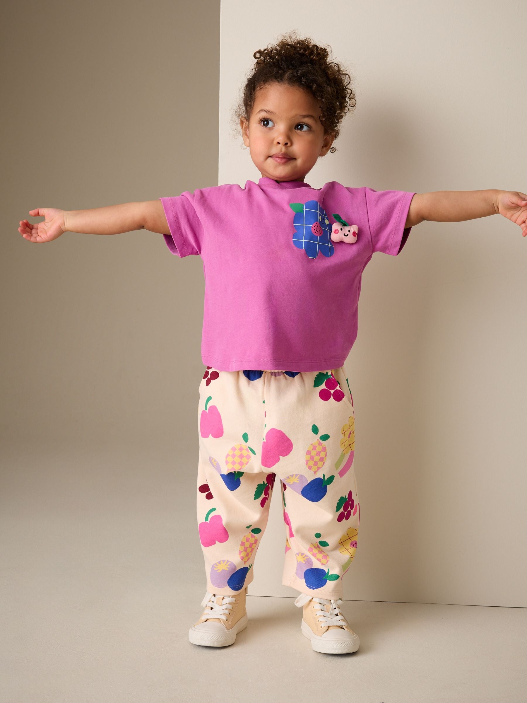 Dsiney Kidz - Purple Short Sleeve T-Shirt and Barrel Trousers Set (3mths-7yrs) image 4