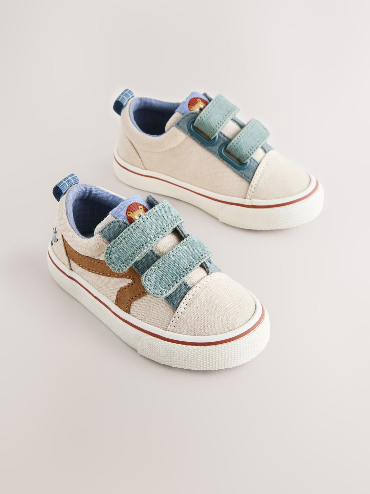 Neutral Wide Fit (G) Touch Fastening Trainers image 2