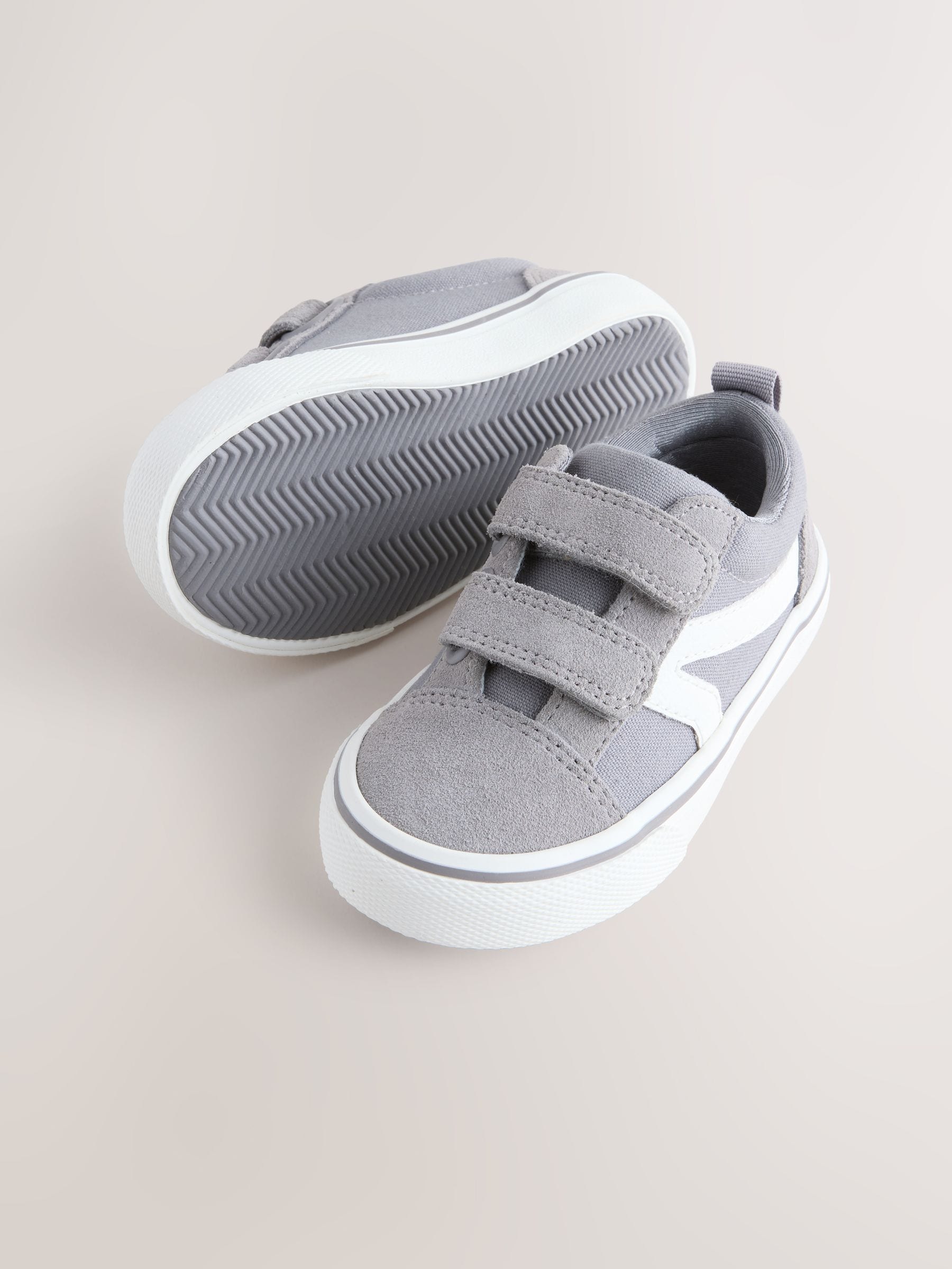 Grey Standard Fit (F) Touch Fastening Trainers image 8