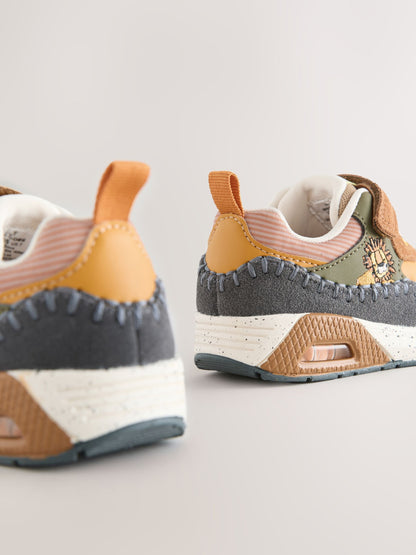 Brown Lion Standard Fit (F) Elastic Lace Trainers image 9