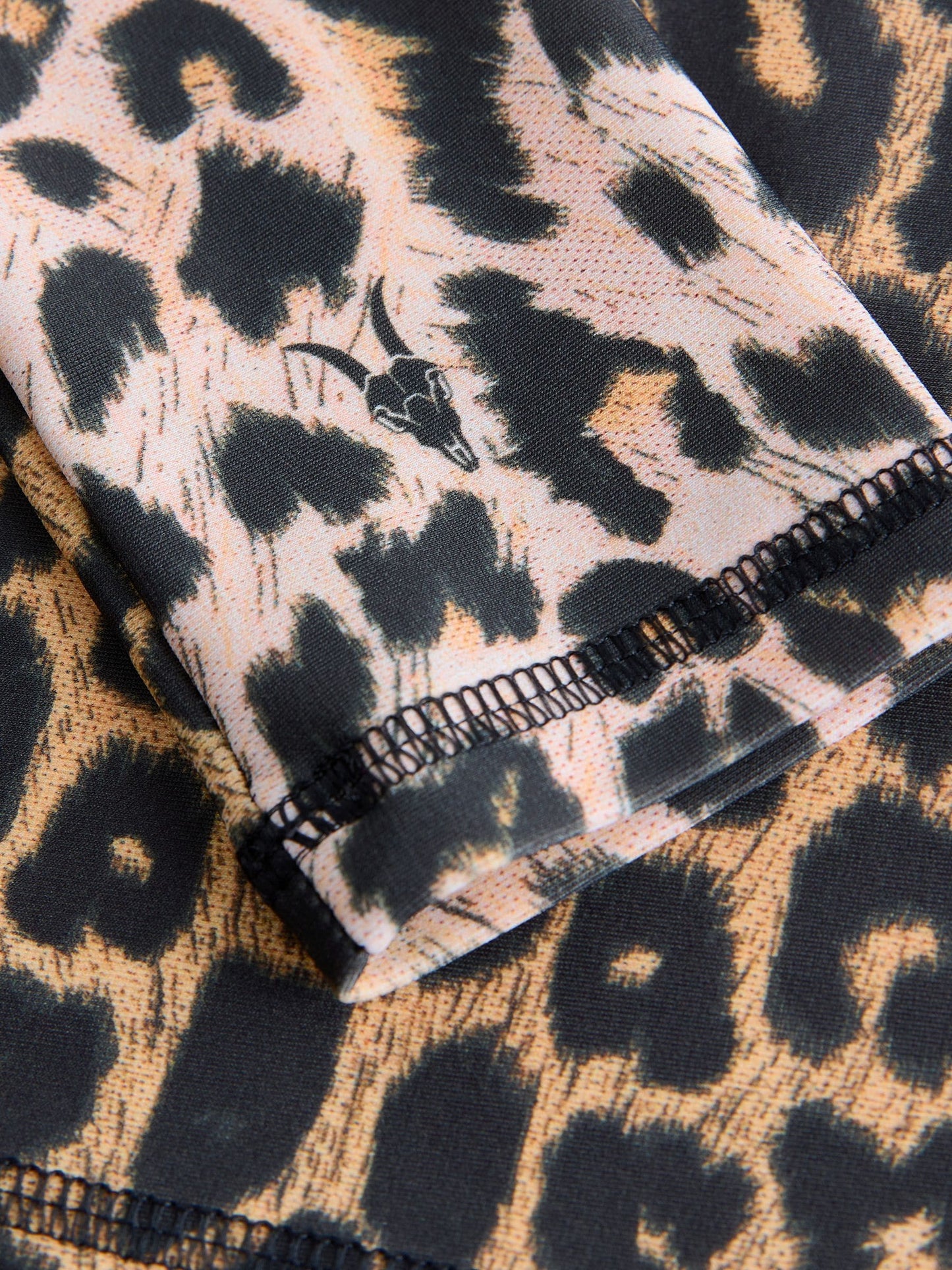 Dsiney Kidz - smALLSAINTS Leopard Logo Long Sleeve Rash Vest image 4