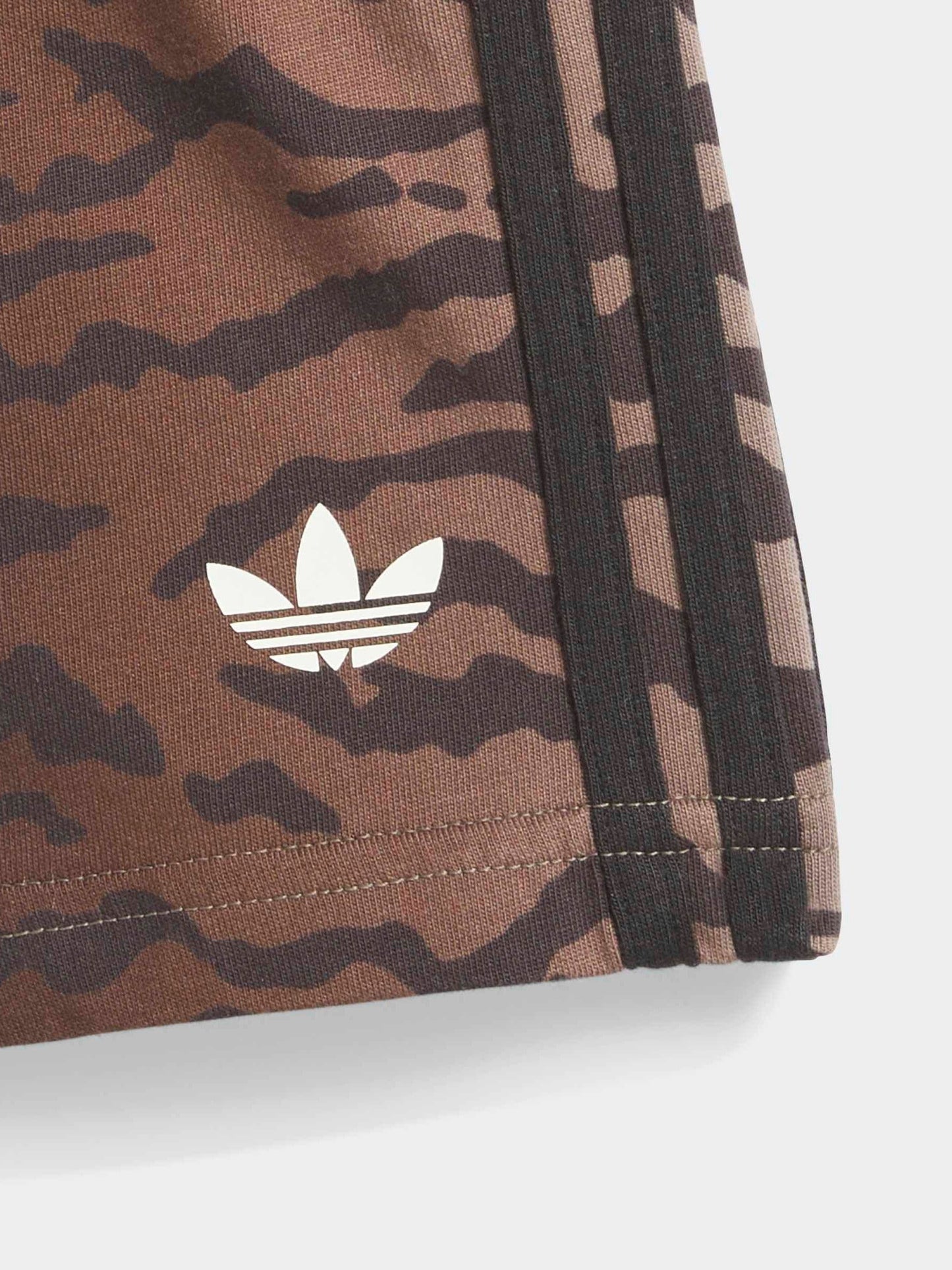 adidas Originals Brown Animal T-Shirt and Shorts Infant Set image 7