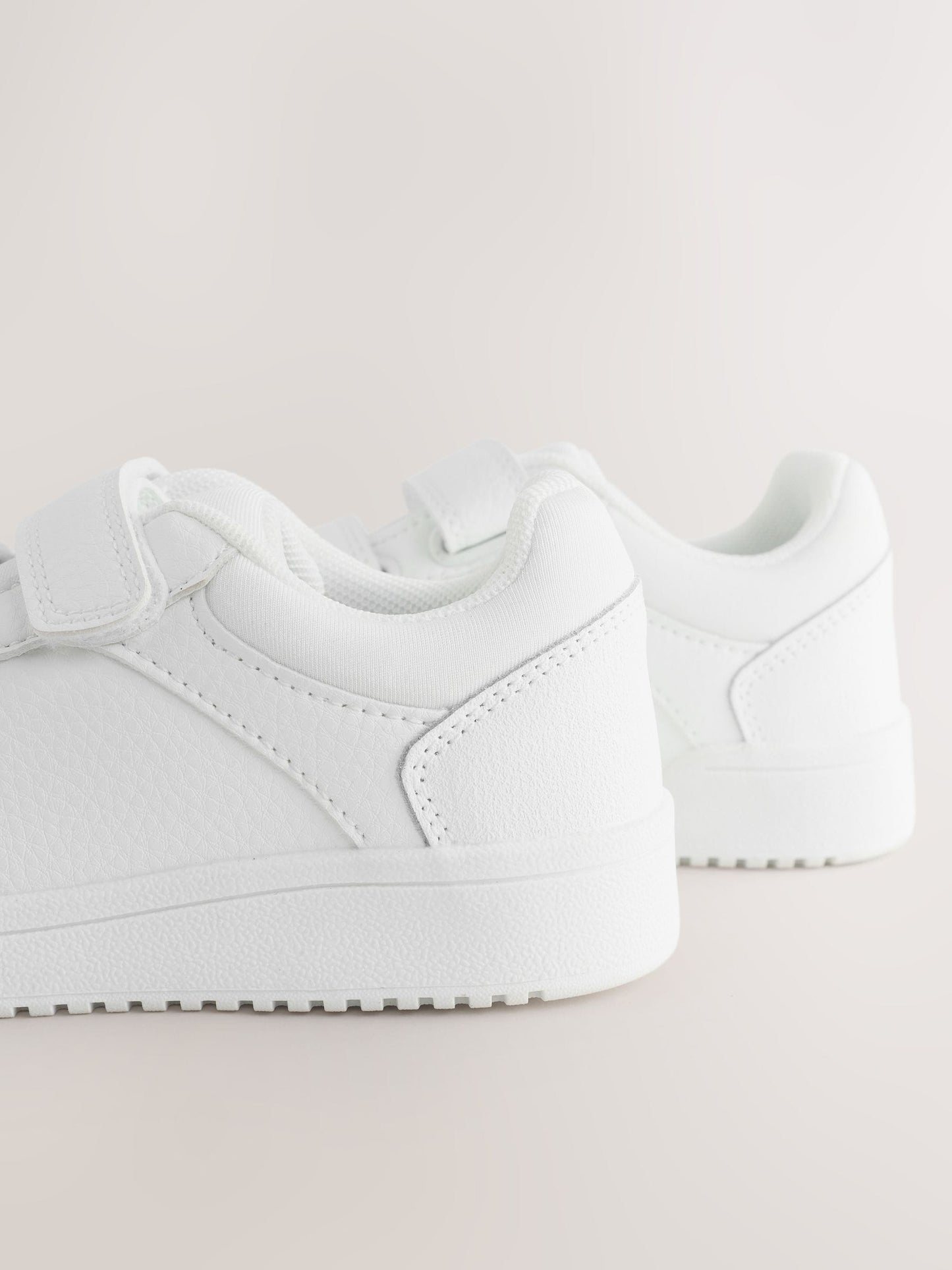 White Standard Fit (F) 2 Straps Touch Fastening School Shoes image 3