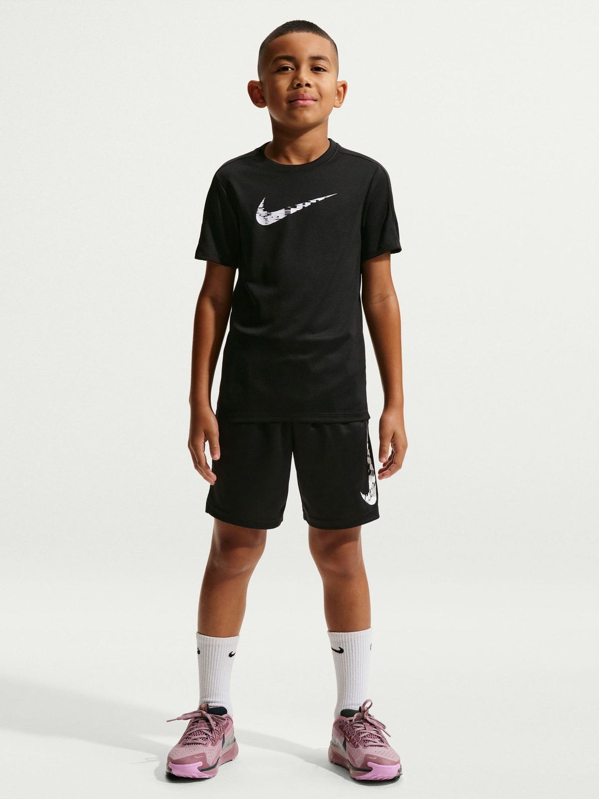 Dsiney Kidz - Nike Black Chrome Trophy23 Dri-FIT Short-Sleeve Training Tshirt image 1