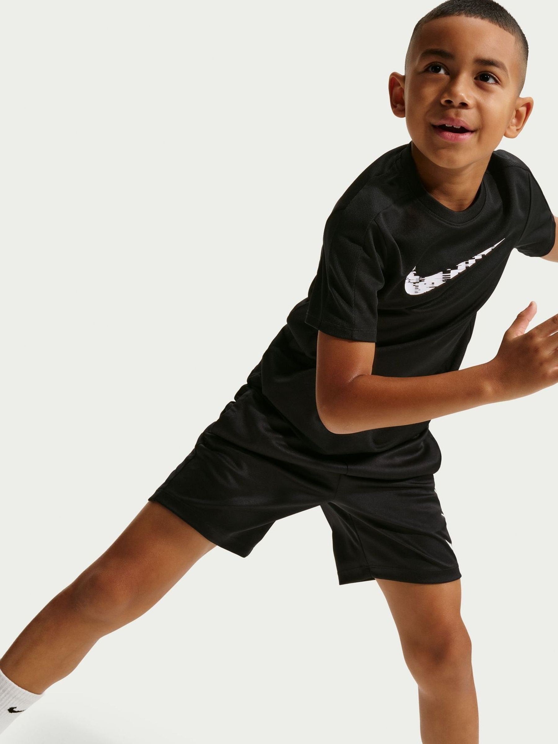 Dsiney Kidz - Nike Black Chrome Trophy23 Dri-FIT Short-Sleeve Training Tshirt image 5