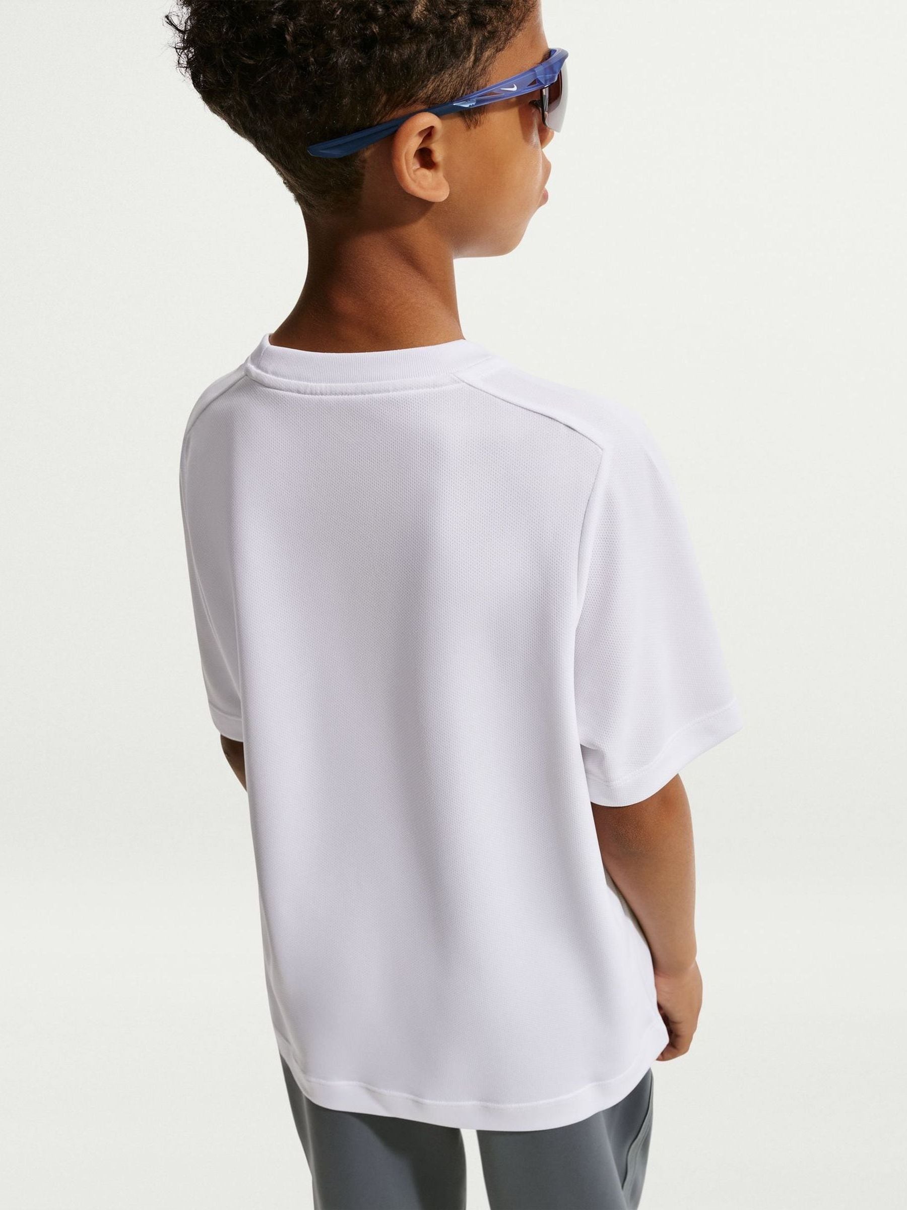 Dsiney Kidz - Nike White Multi Dri-FIT T-Shirt image 4