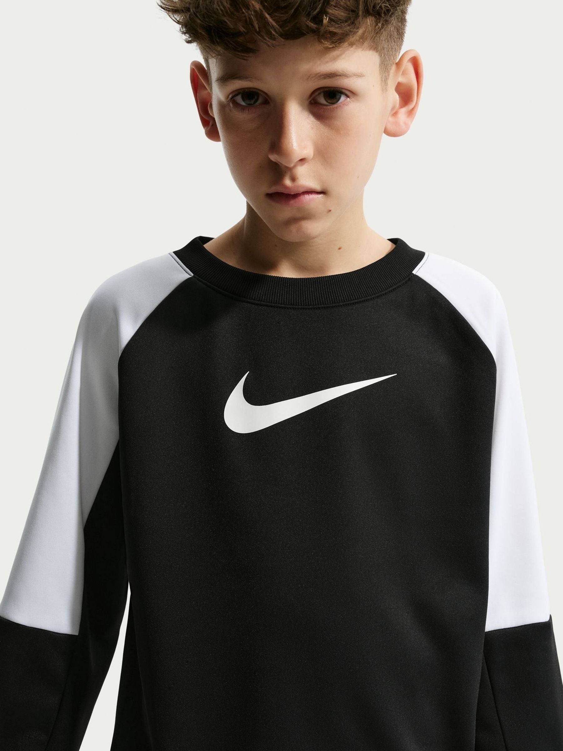 Dsiney Kidz - Nike Black Crew and Shorts Tracksuit image 3