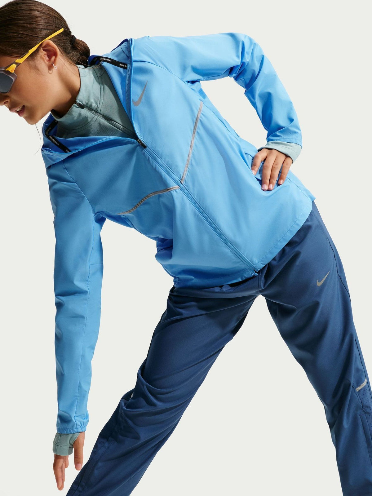 Dsiney Kidz - Nike Mystic Navy Dri-FIT Miler Woven Joggers image 5