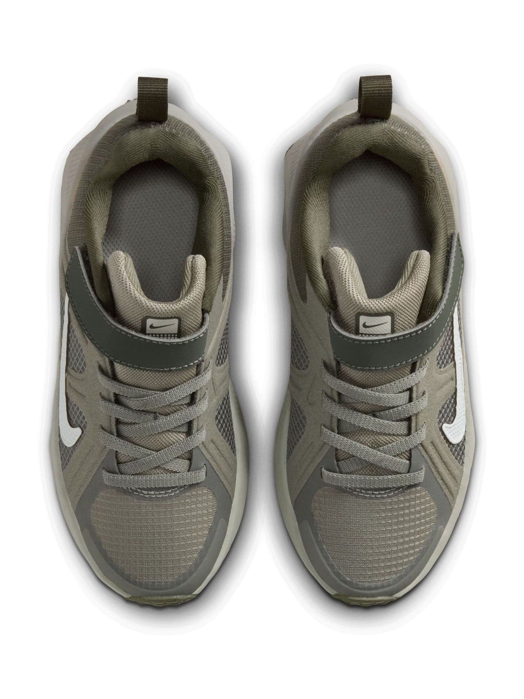 Nike Green Junior City Response Trainers image 6