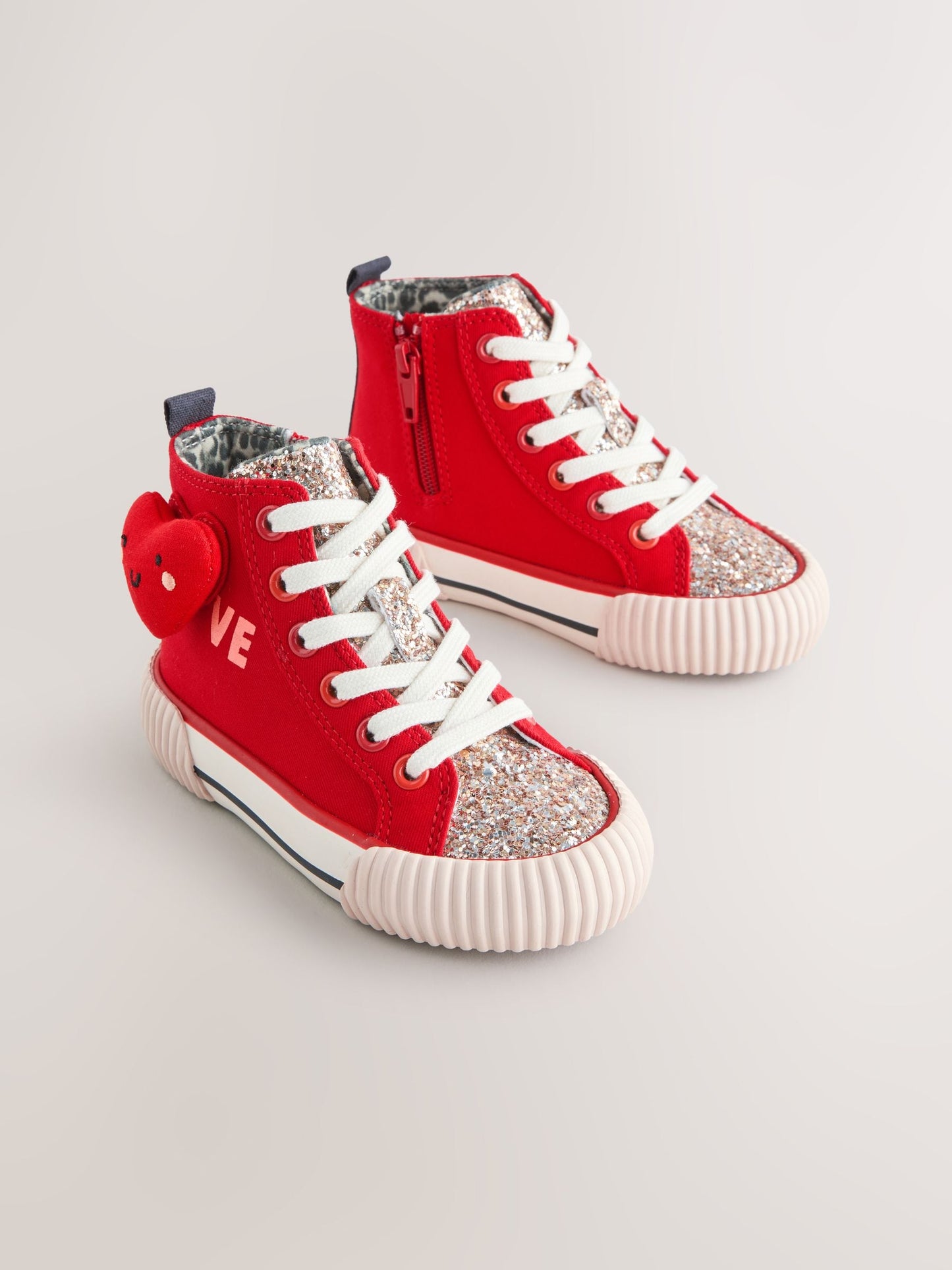 Red Heart Standard Fit (F) High Top Trainers image 4