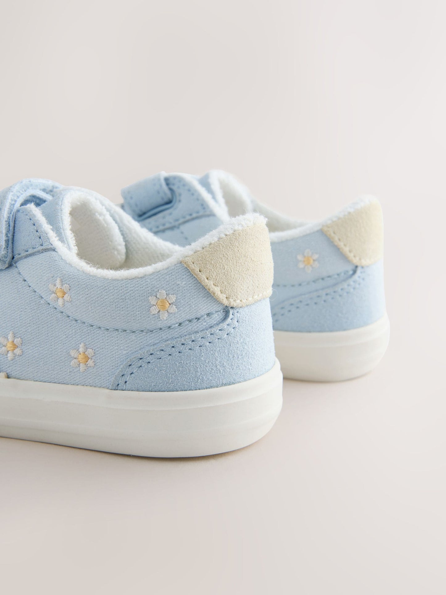 Blue Daisy Standard Fit (F) Touch Fastening Elastic Lace Trainers image 4