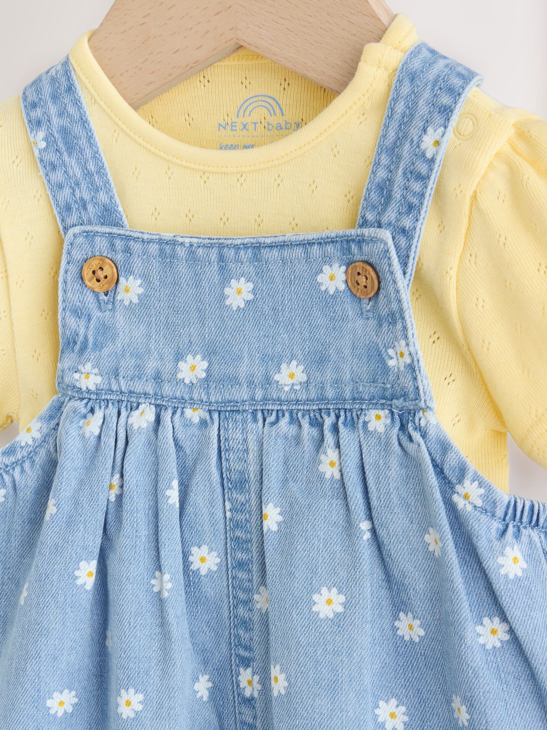 Denim Blue Daisy Dungaree and Bodysuit Baby 2 Piece Set (0mths-3yrs) image 4