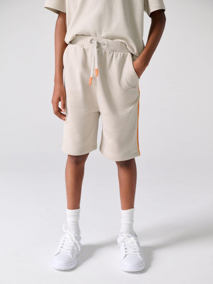 Dsiney Kidz - Paul Smith Junior Stone T-Shirt and Shorts Set image 2