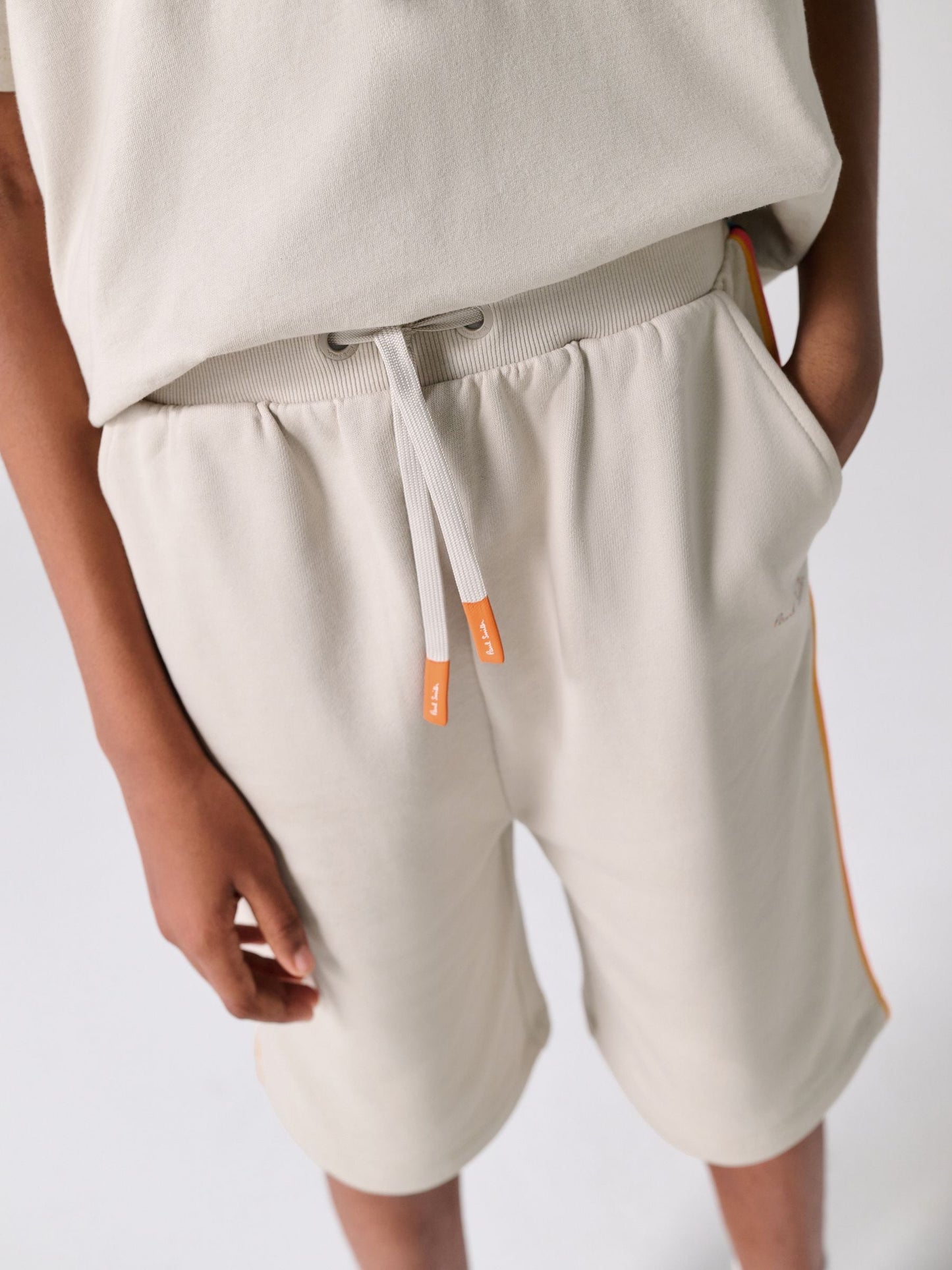 Dsiney Kidz - Paul Smith Junior Stone T-Shirt and Shorts Set image 3