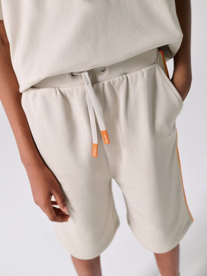 Dsiney Kidz - Paul Smith Junior Stone T-Shirt and Shorts Set image 3