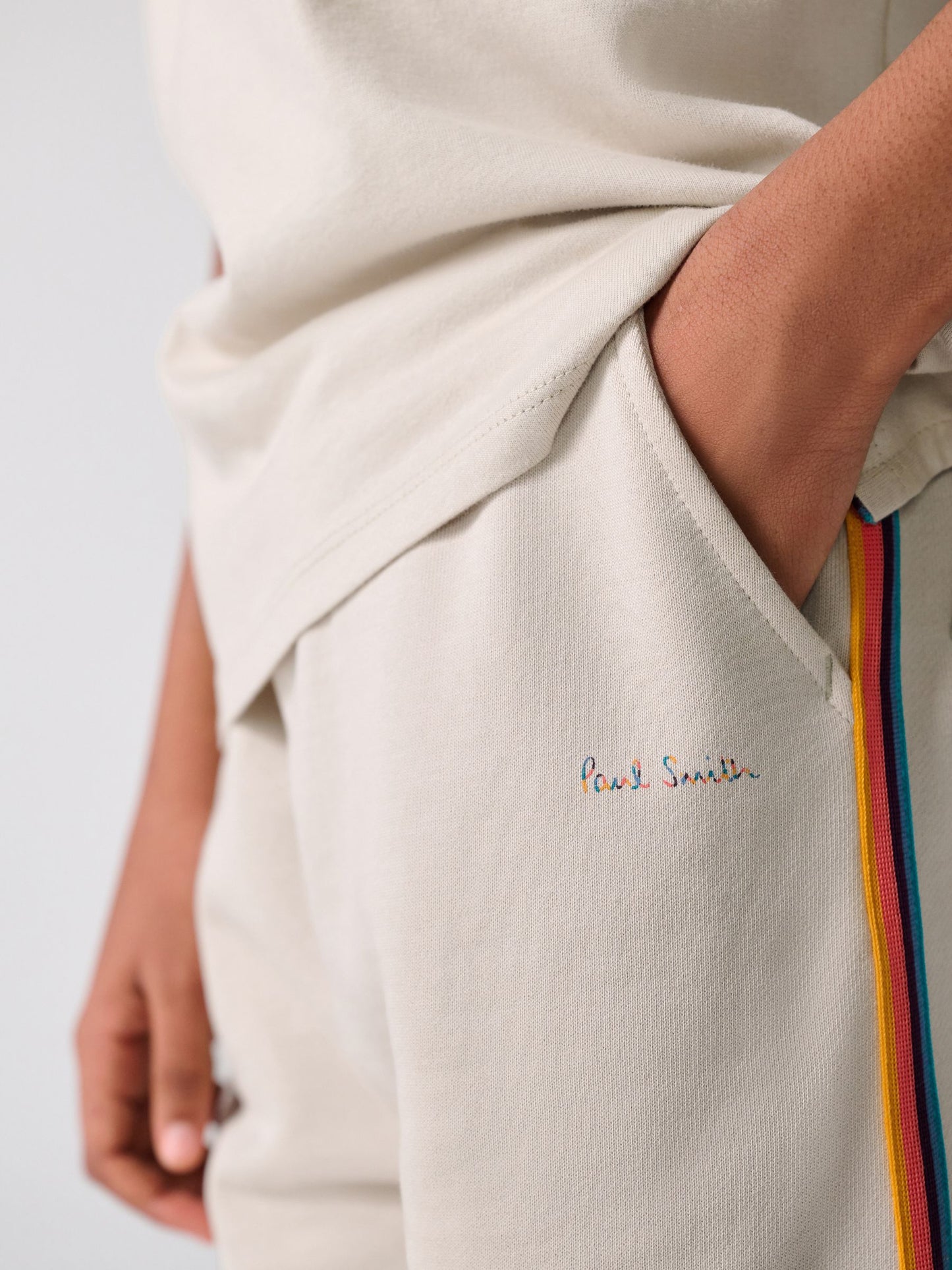 Dsiney Kidz - Paul Smith Junior Stone T-Shirt and Shorts Set image 8