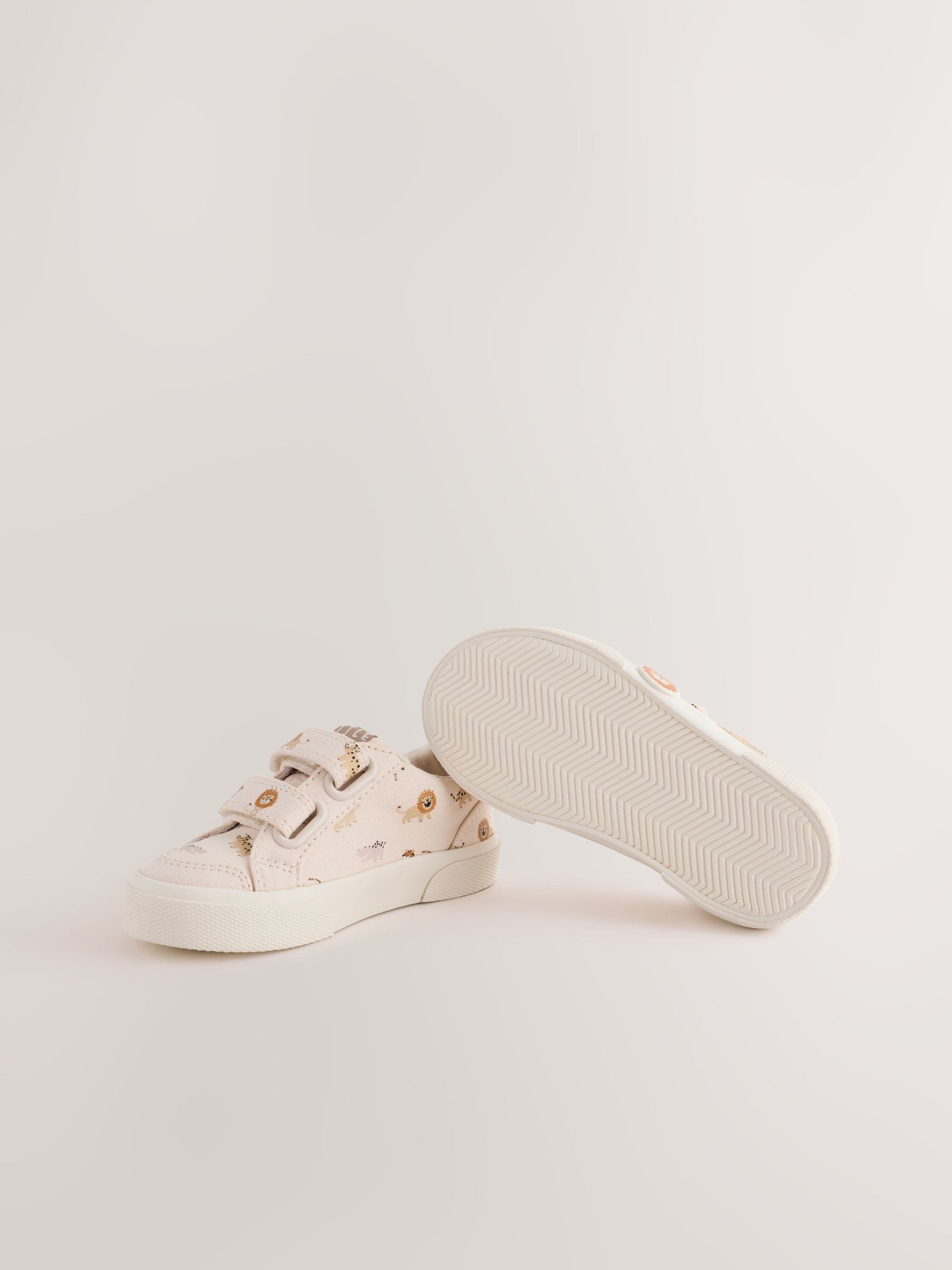 Neutral Safari Standard Fit (F) Touch Fastening Trainers image 4