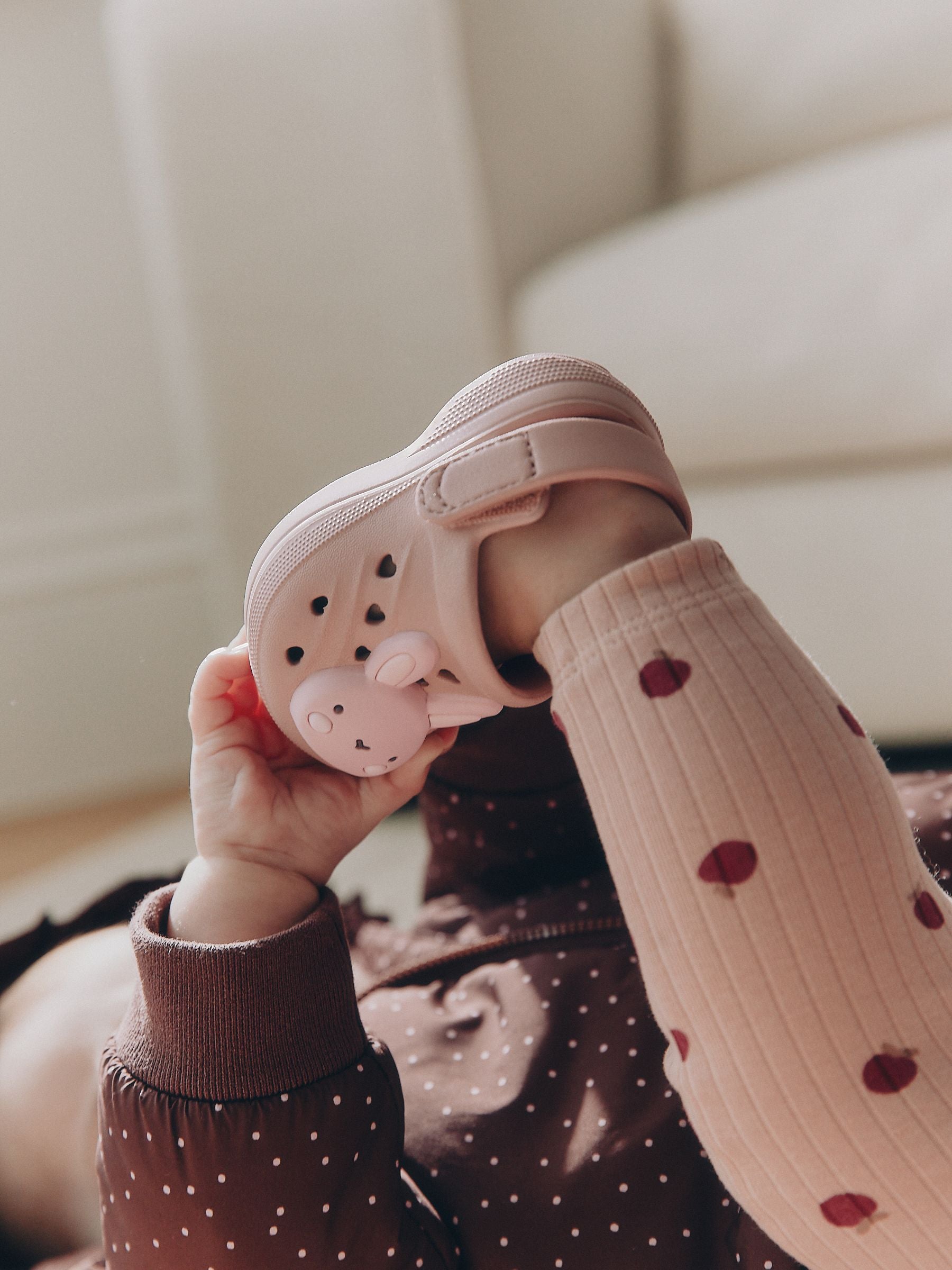 Neutral Bunny Character Baby EVA Clogs (0-24mths) image 3