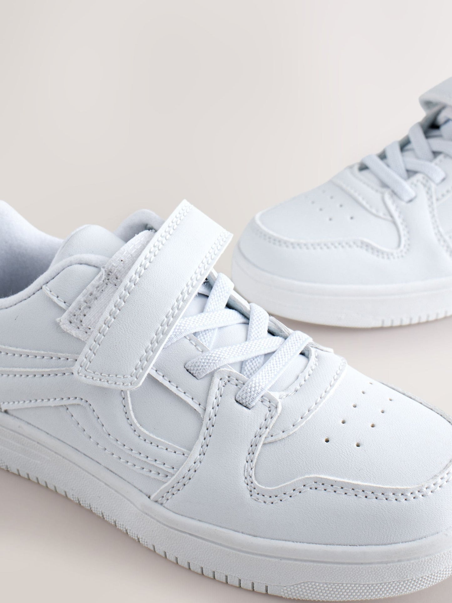 White Touch Fastening Elastic Lace Trainers image 4