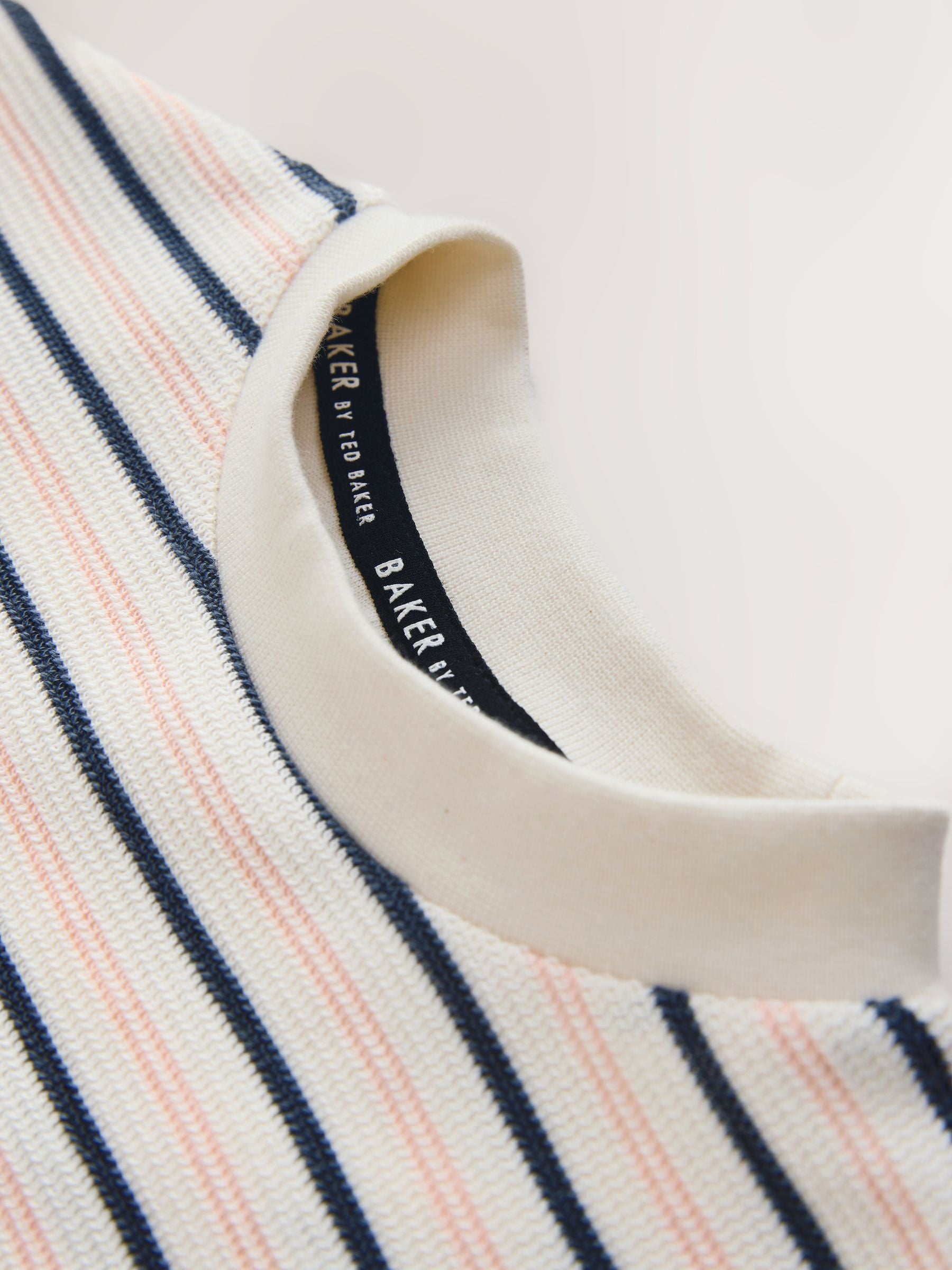 Baker by Ted Baker Stone/Grey/Red Textured T-Shirt image 7