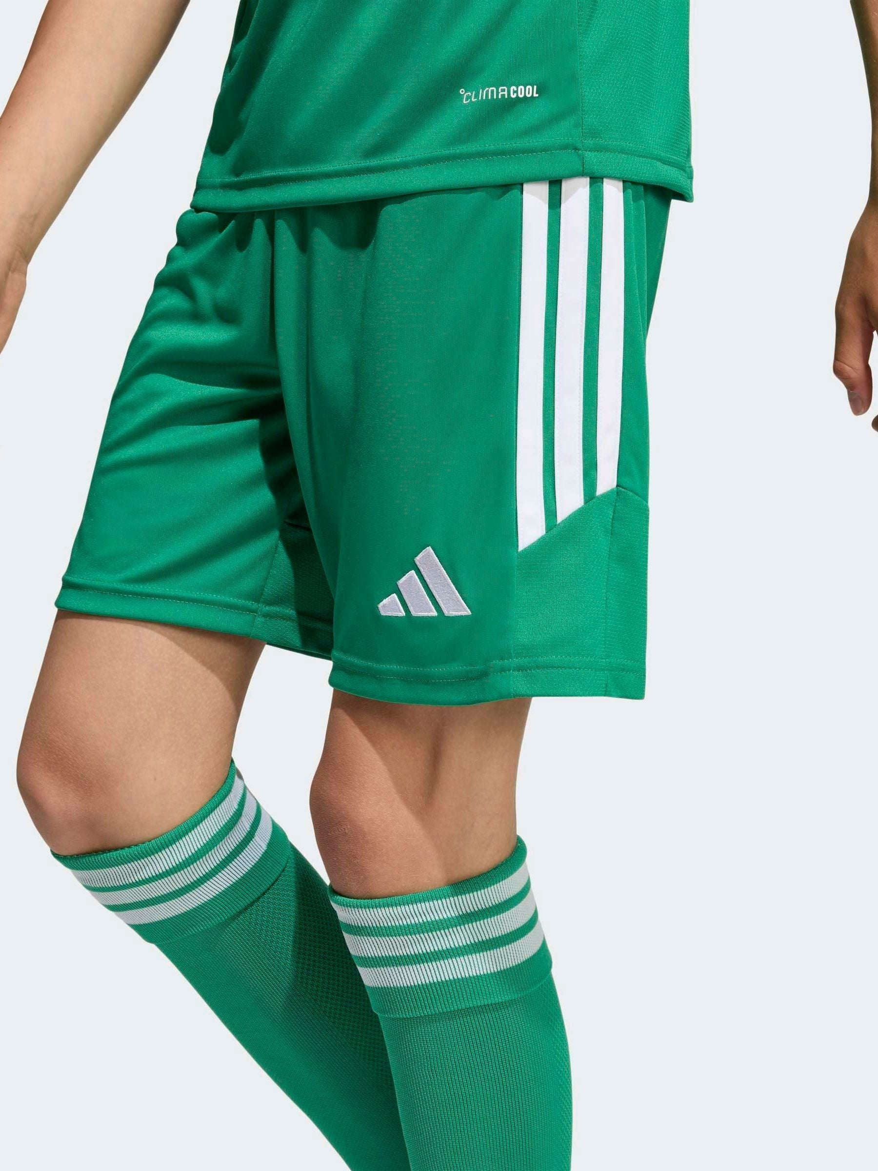 Dsiney Kidz - adidas Green Tiro 26 League Training Shorts image 1
