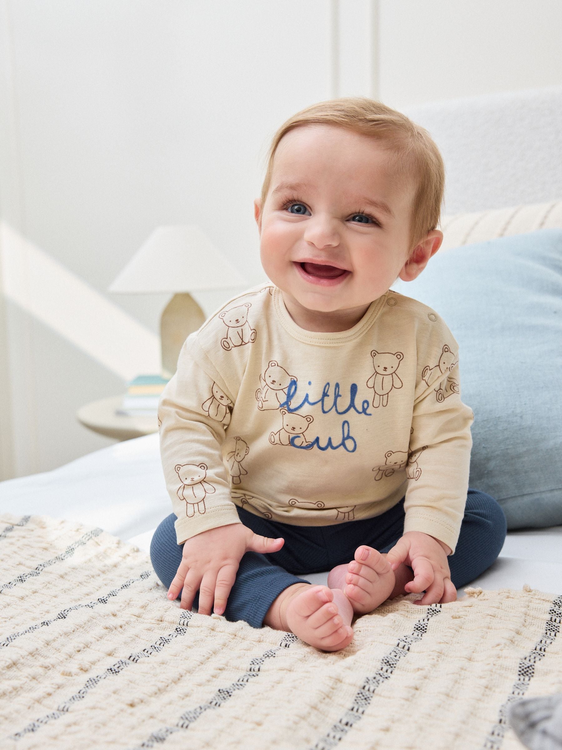 Blue/Brown Little Bear Cub Baby Top and Leggings Set 2 Piece (0mths-3yrs) image 1