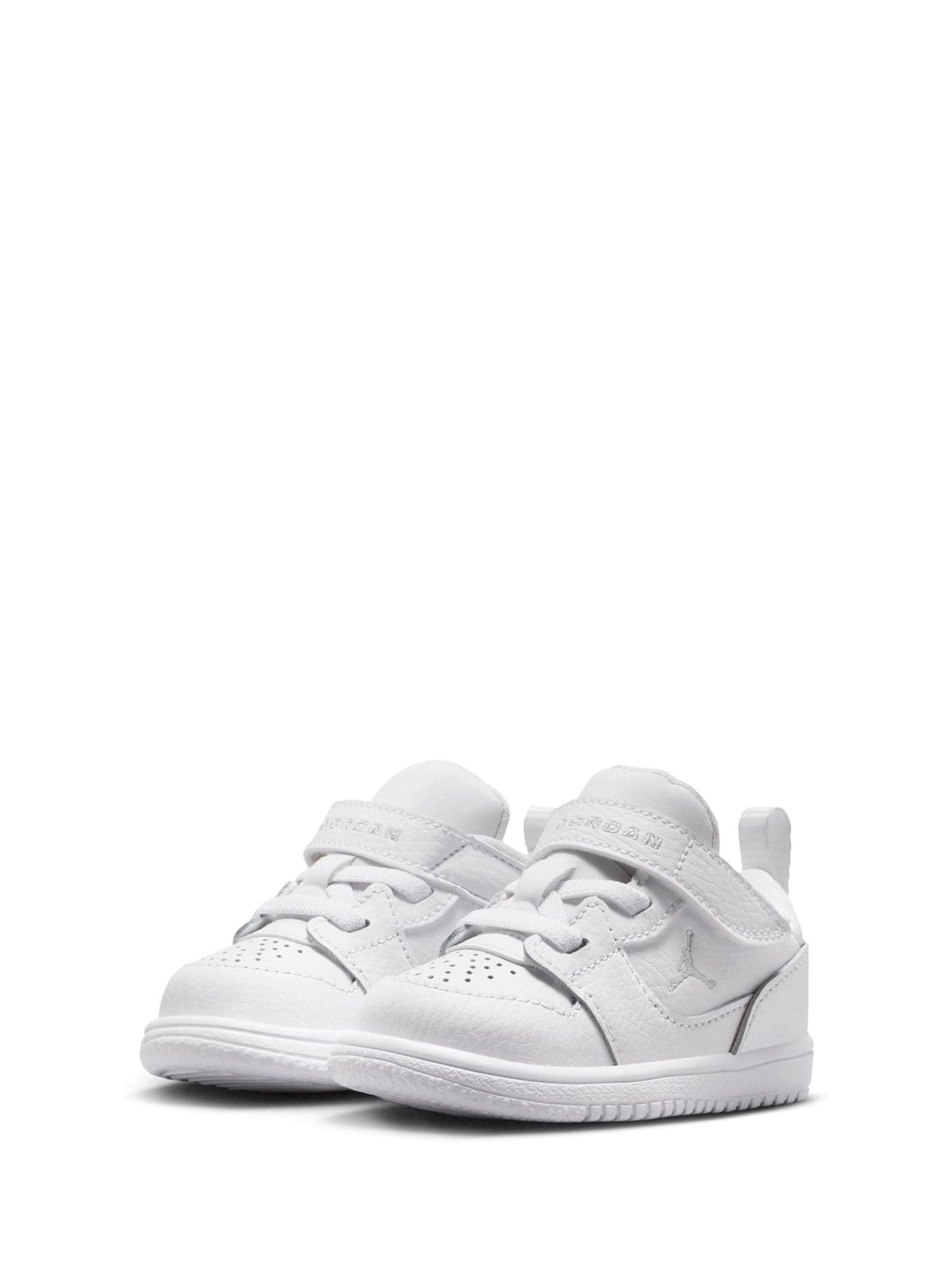Jordan White Infant Court Connect Low Trainers image 3