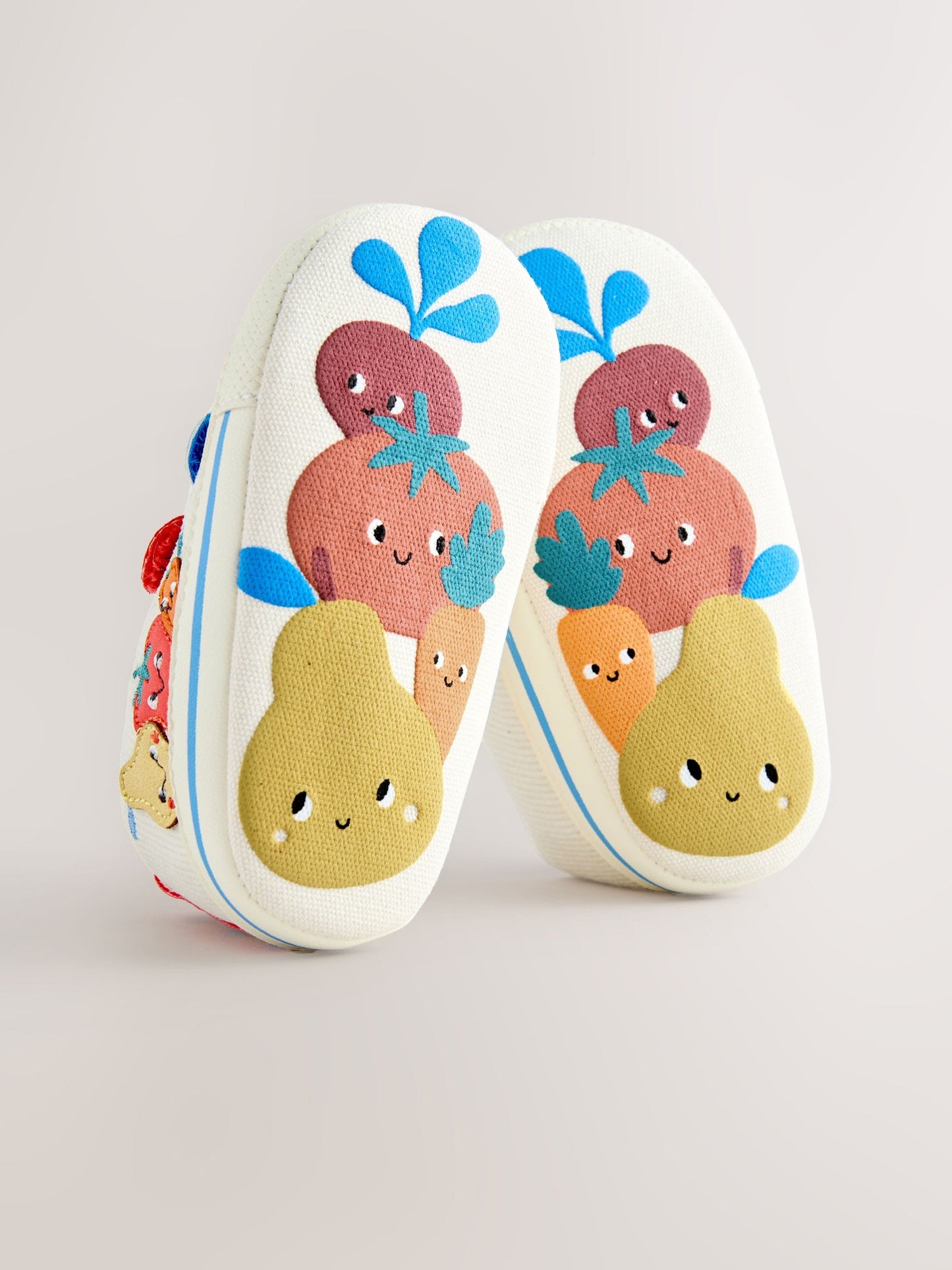 White Veggies Touch Fastening Baby Trainers (0-2mths) image 3
