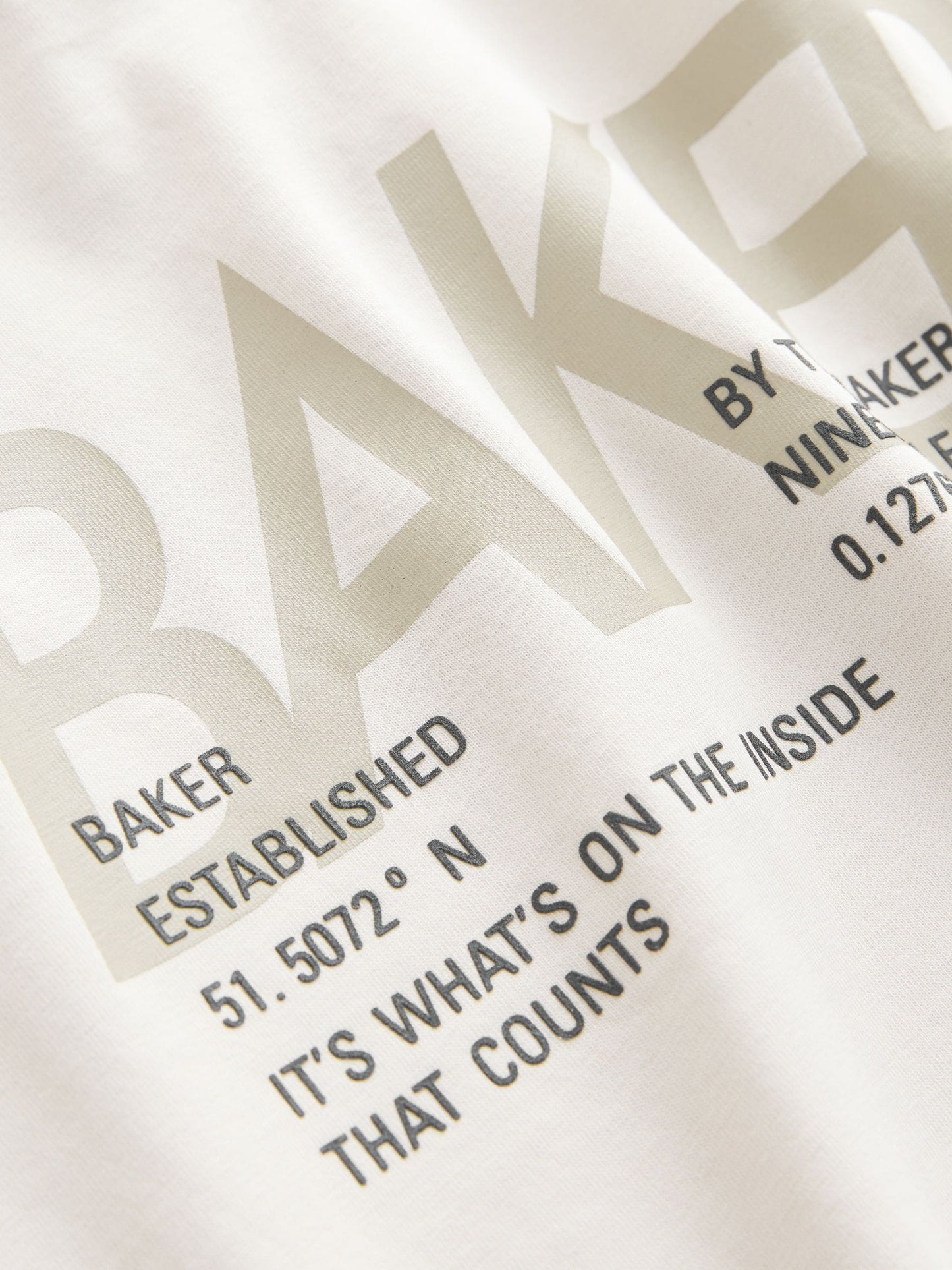Dsiney Kidz - Baker by Ted Baker Oversized Graphic T-Shirt and Shorts Set image 10