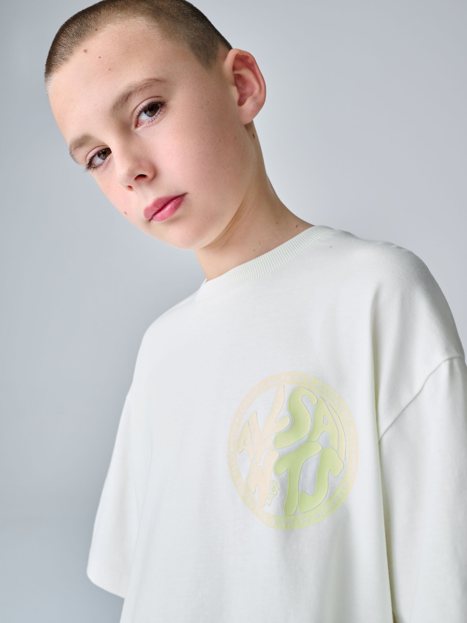 Dsiney Kidz - smALLSAINTS White/Green Distortion T-Shirt and Sweat Shorts Set image 7