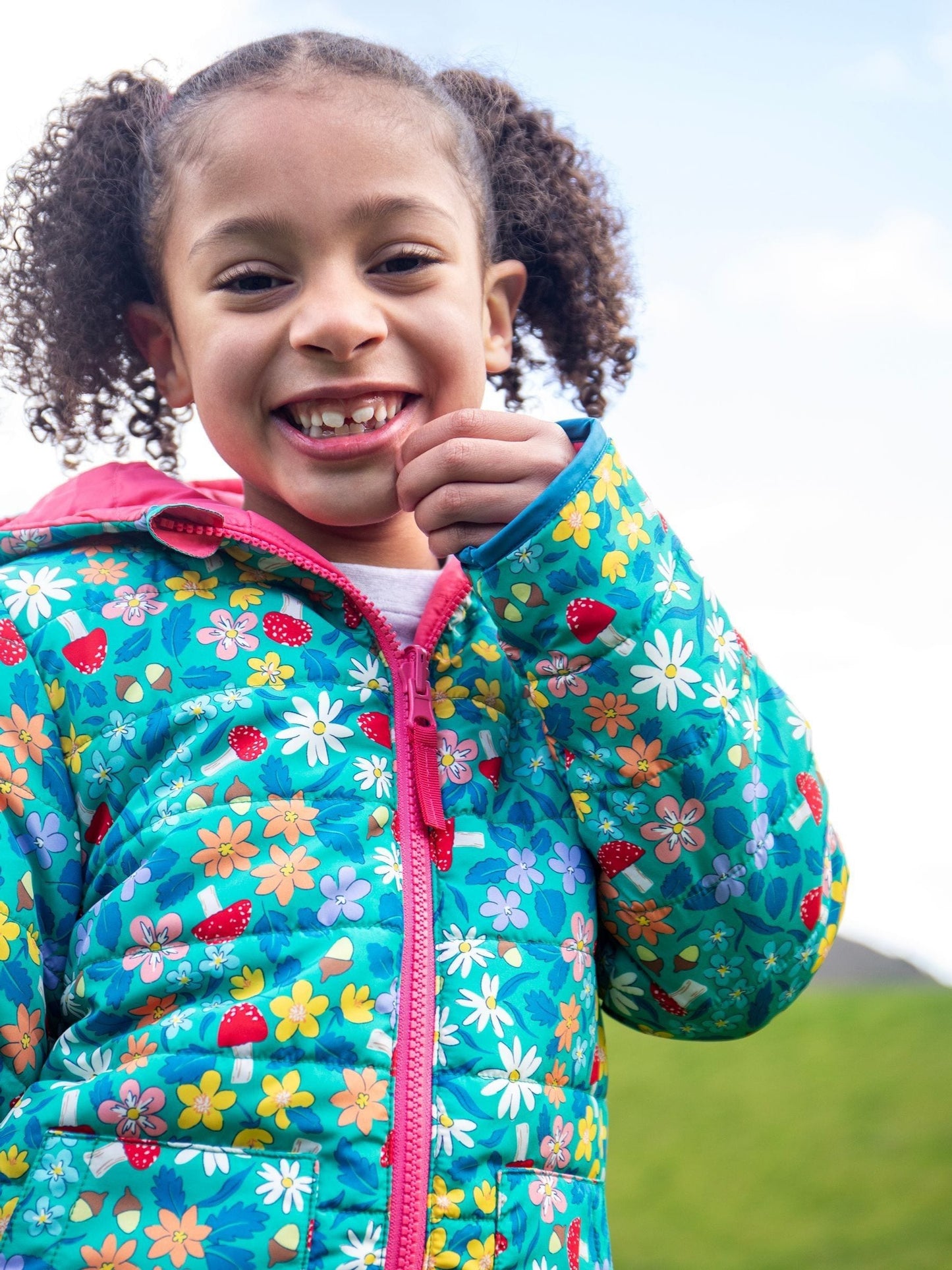 Dsiney Kidz - Frugi Pink Reversible Toasty Trail Jacket image 7