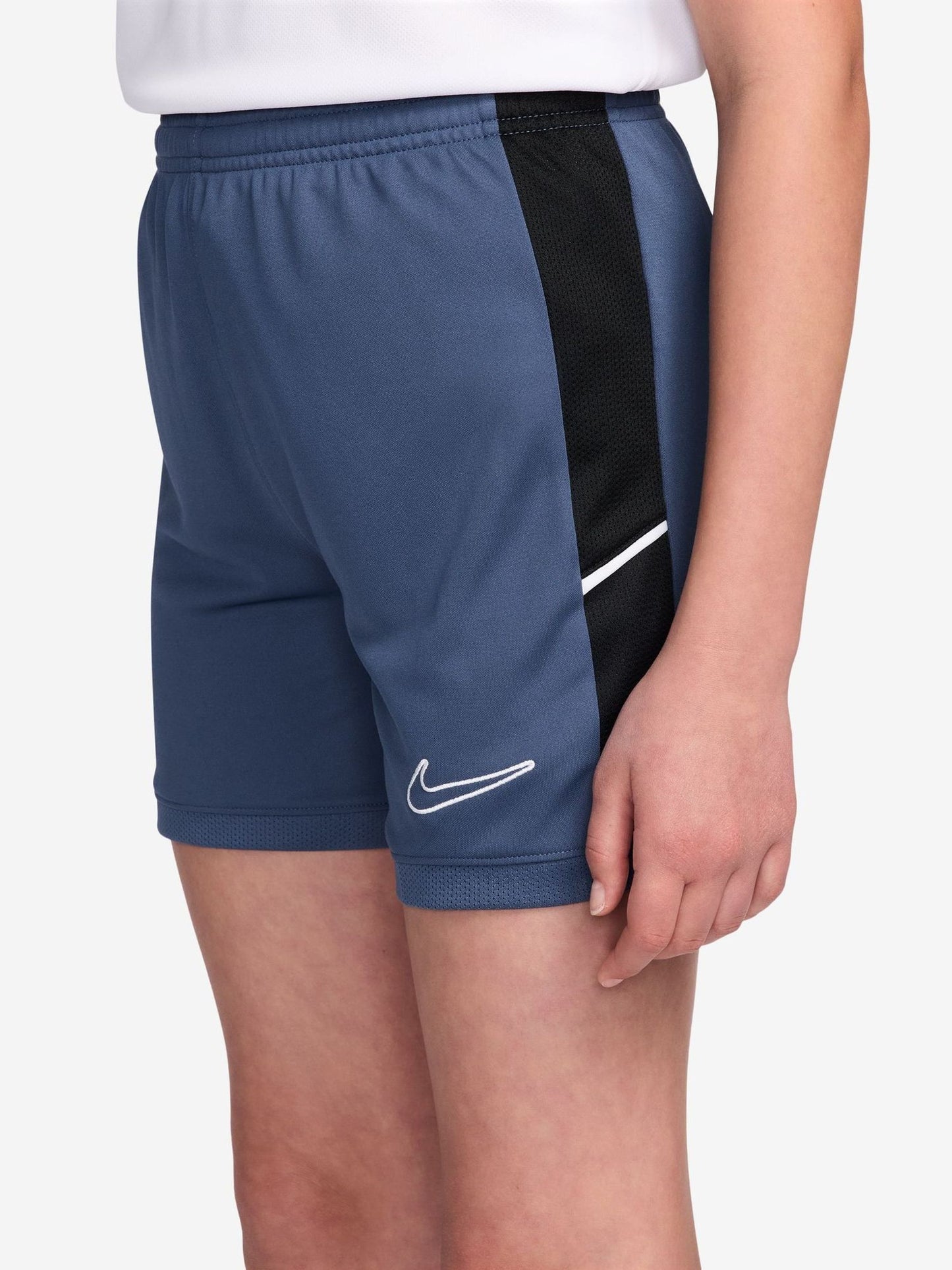Dsiney Kidz - Nike Mystic Navy Girls Academy 25 4inch Shorts image 3
