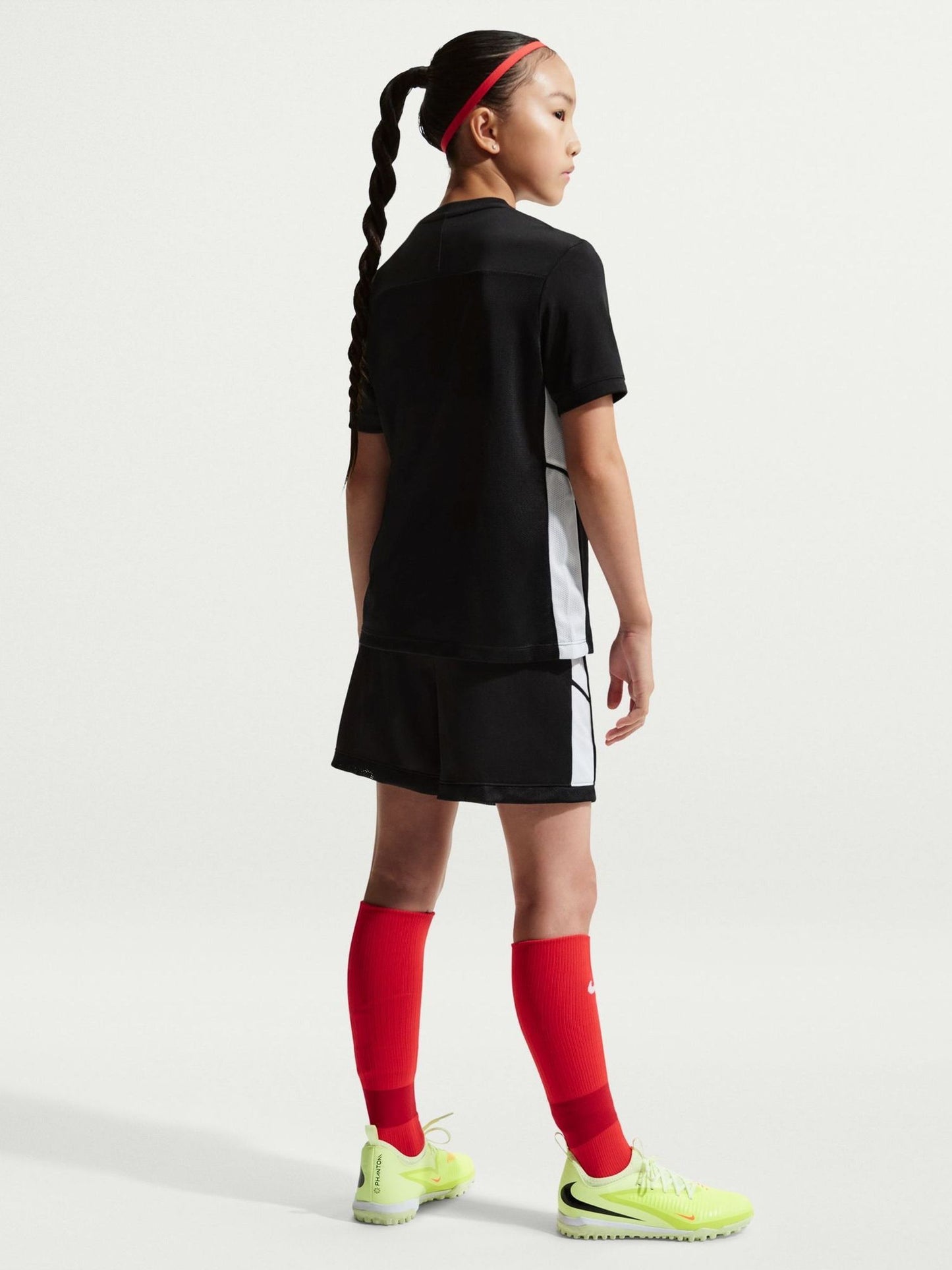 Dsiney Kidz - Nike Black Girls Academy 25 4inch Shorts image 2