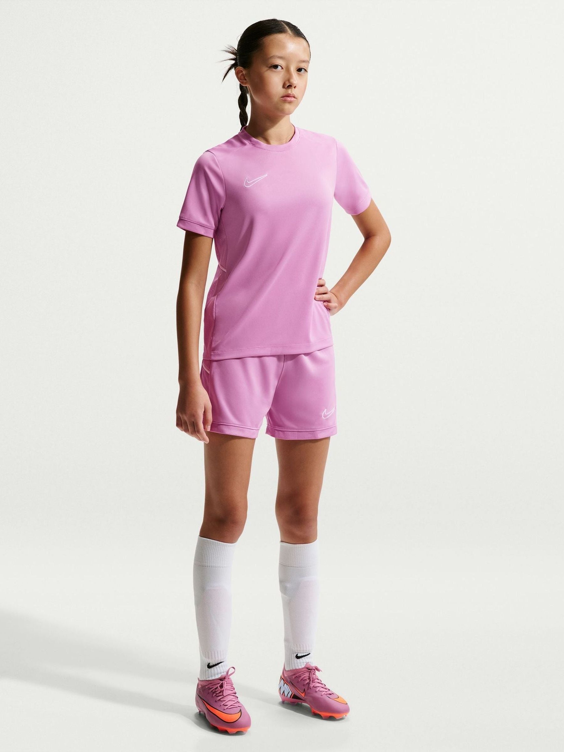 Dsiney Kidz - Nike Magenta Pink Girls Academy 25 4inch Shorts image 1