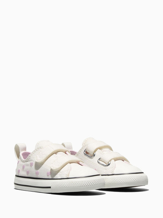Converse White Chuck Taylor Toddler Heart 1V Trainers image 1