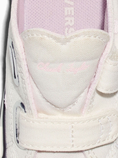 Converse White Chuck Taylor Toddler Heart 1V Trainers image 6