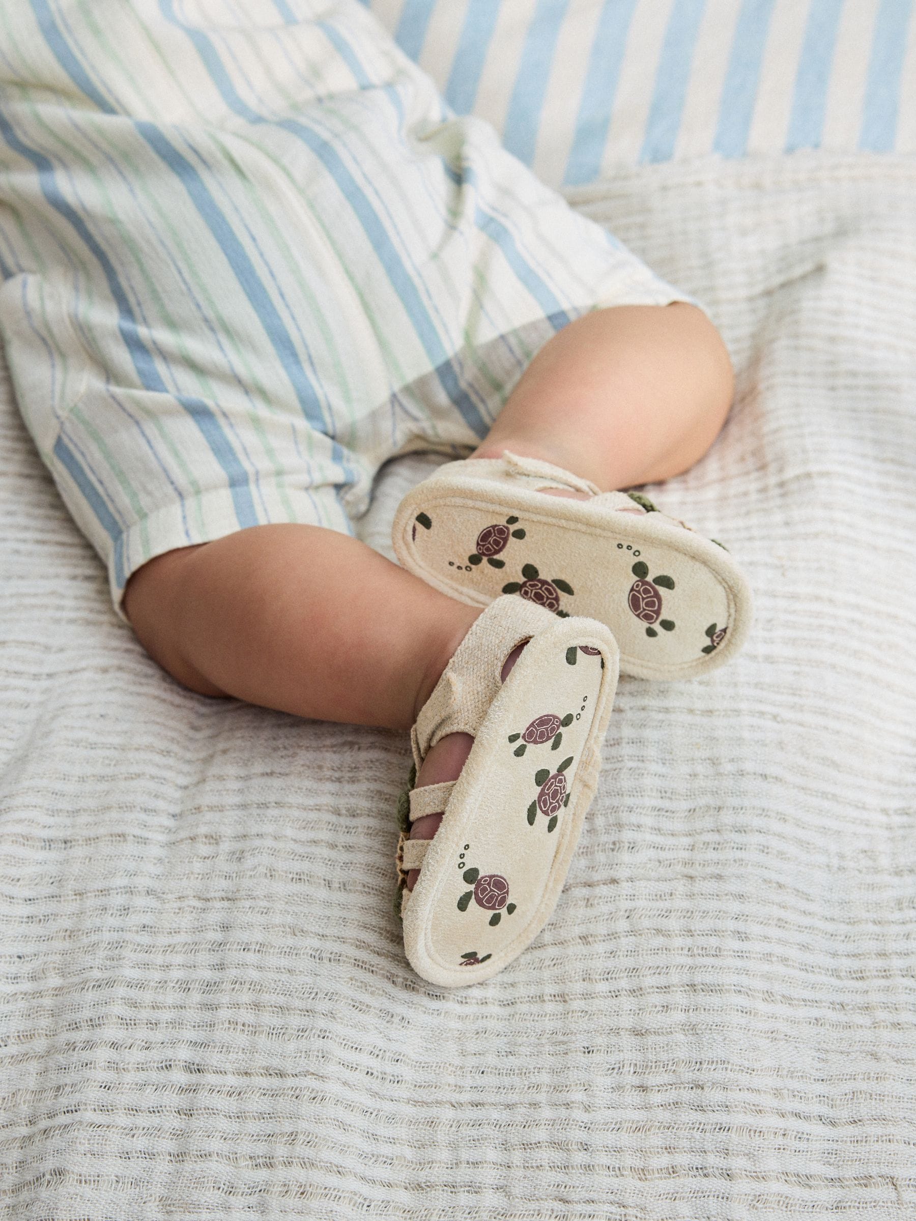 Neutral Turtle Baby Fisherman Sandals (0-2mths) image 3