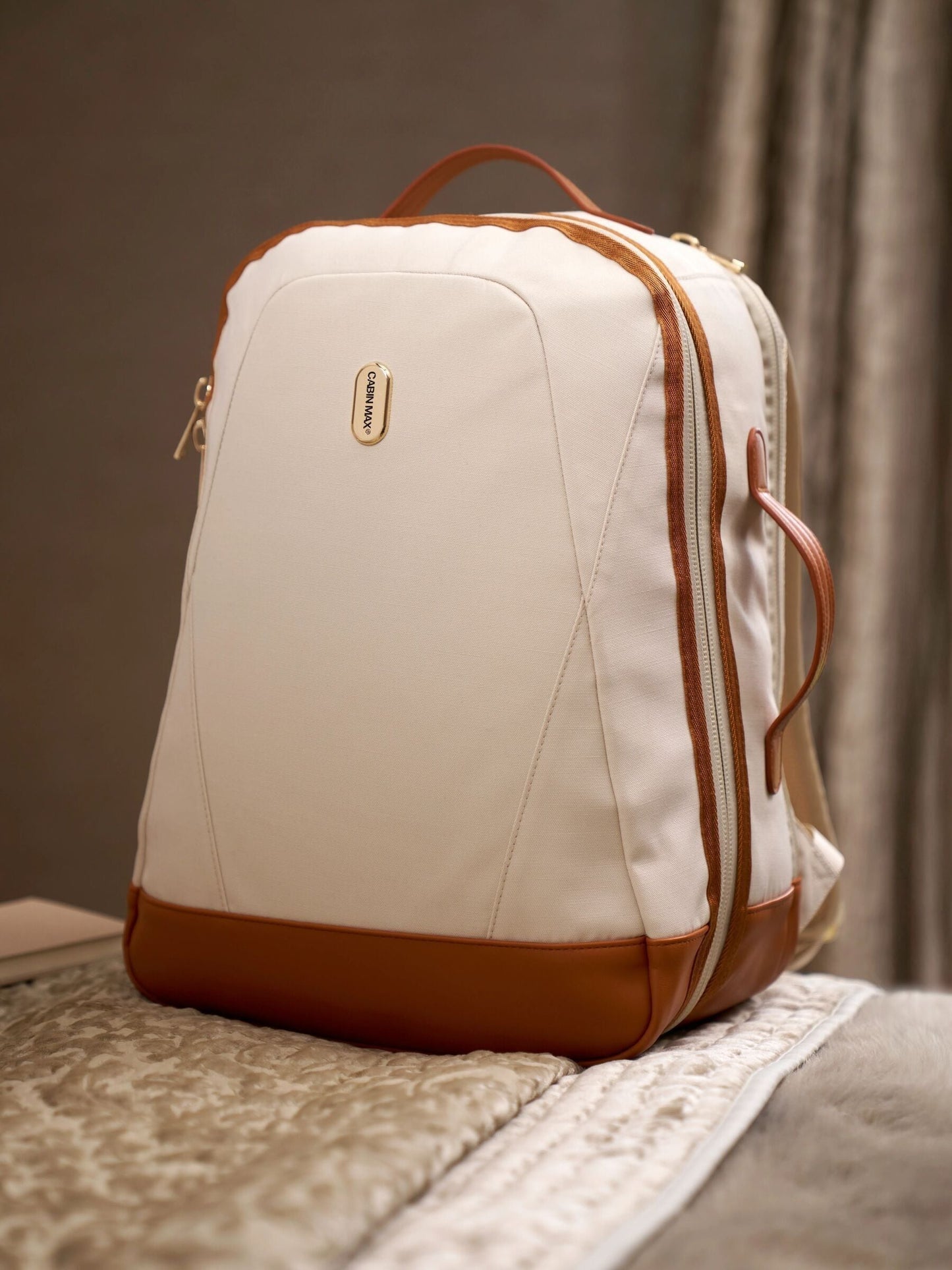 Cabin Max Cream Santa Cruz Backpack image 1