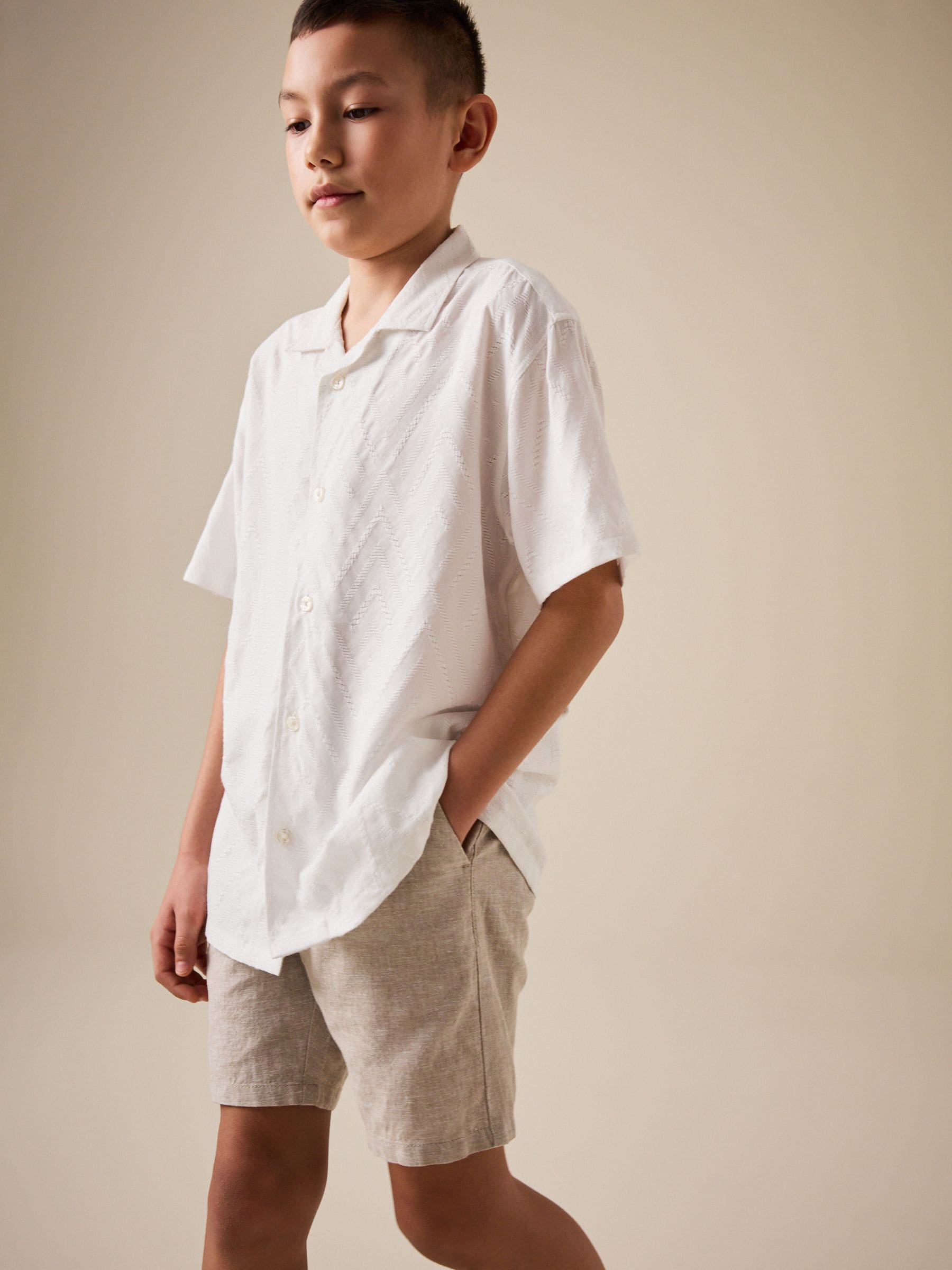 Dsiney Kidz - White Textured Short Sleeve Revere Collar Textured Shirt (3-16yrs) image 2