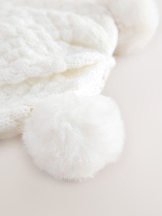 White Baby Double Pom Knitted Hat (0-18mths)